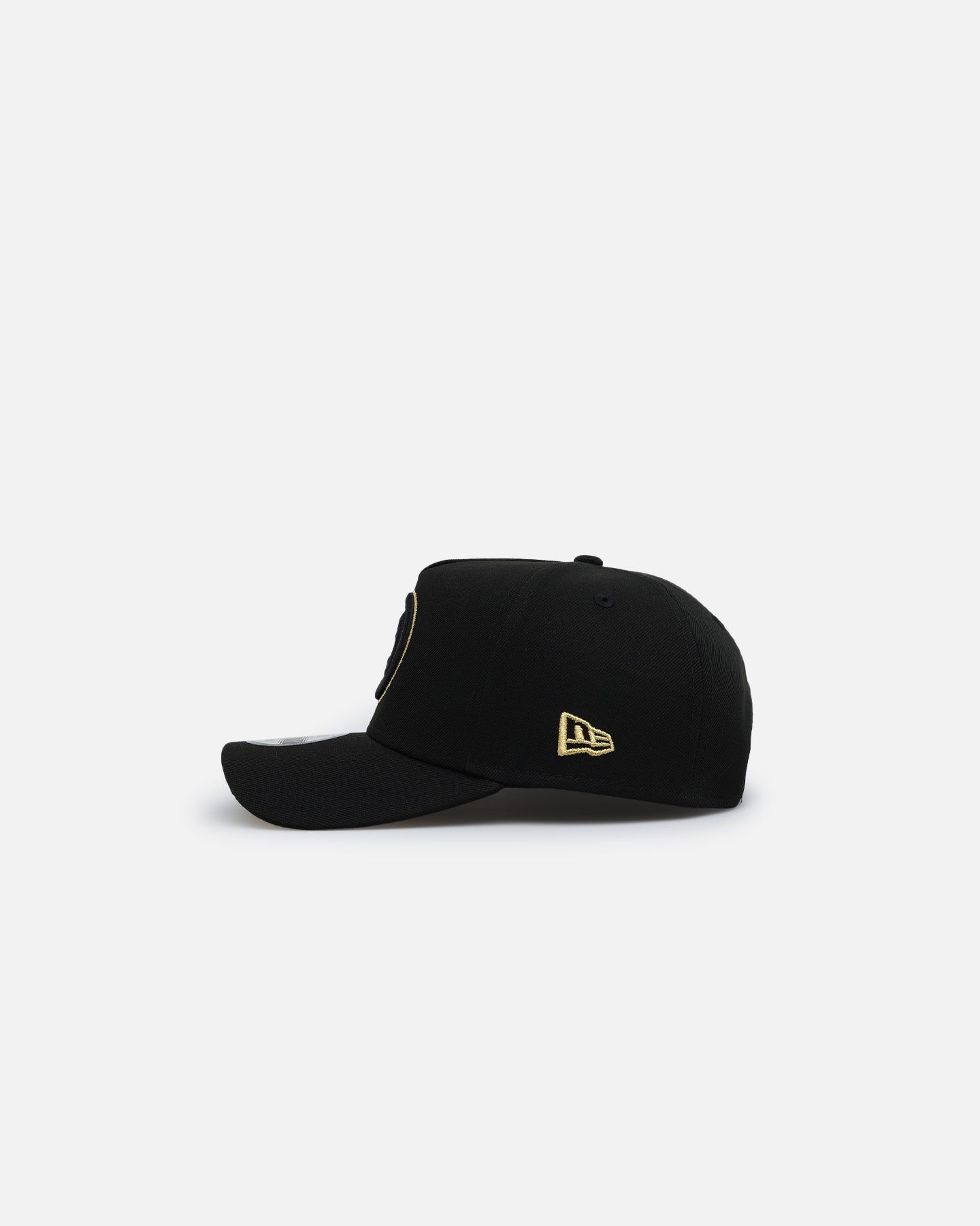 New Era Atlanta Hawks 'NBA Gold Links' 9FORTY A-Frame Snapback Black/Gold sold by Culture Kings product image thumbnail 4