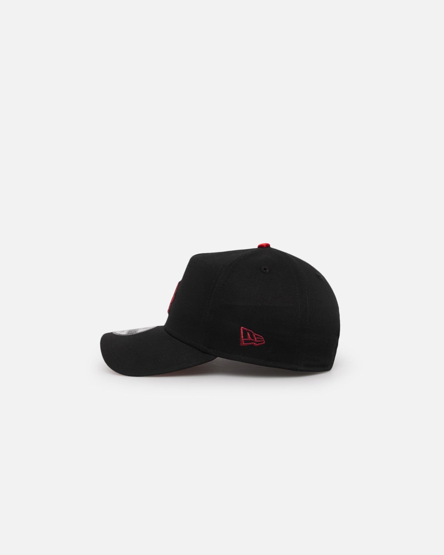 New Era Los Angeles Dodgers 'Satin Scarlet' 9FORTY A-Frame Snapback Black/Scarlet sold by Culture Kings product image thumbnail 4