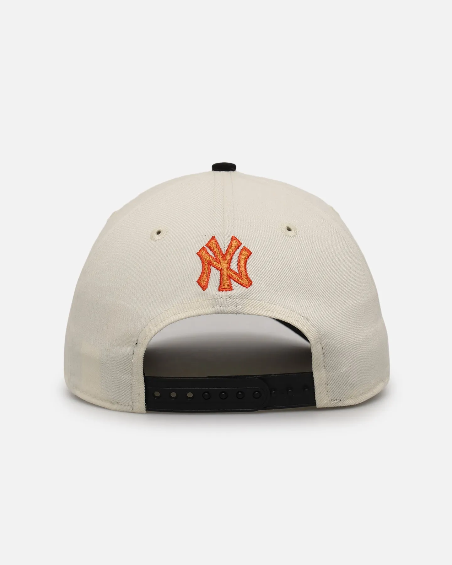New Era New York Yankees 'Flame' 9FORTY A-Frame Snapback Chrome White/Black sold by Culture Kings product image thumbnail 2