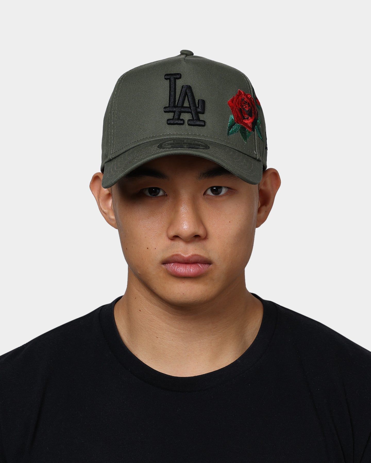 New Era Los Angeles Dodgers Rose Hit 9FORTY A-Frame Snapback Olive/Black sold by Culture Kings product image thumbnail 2