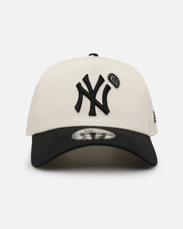 New Era New York Yankees 'Paisley Hit' 9FORTY A-Frame Snapback Chrome White/Black sold by Culture Kings