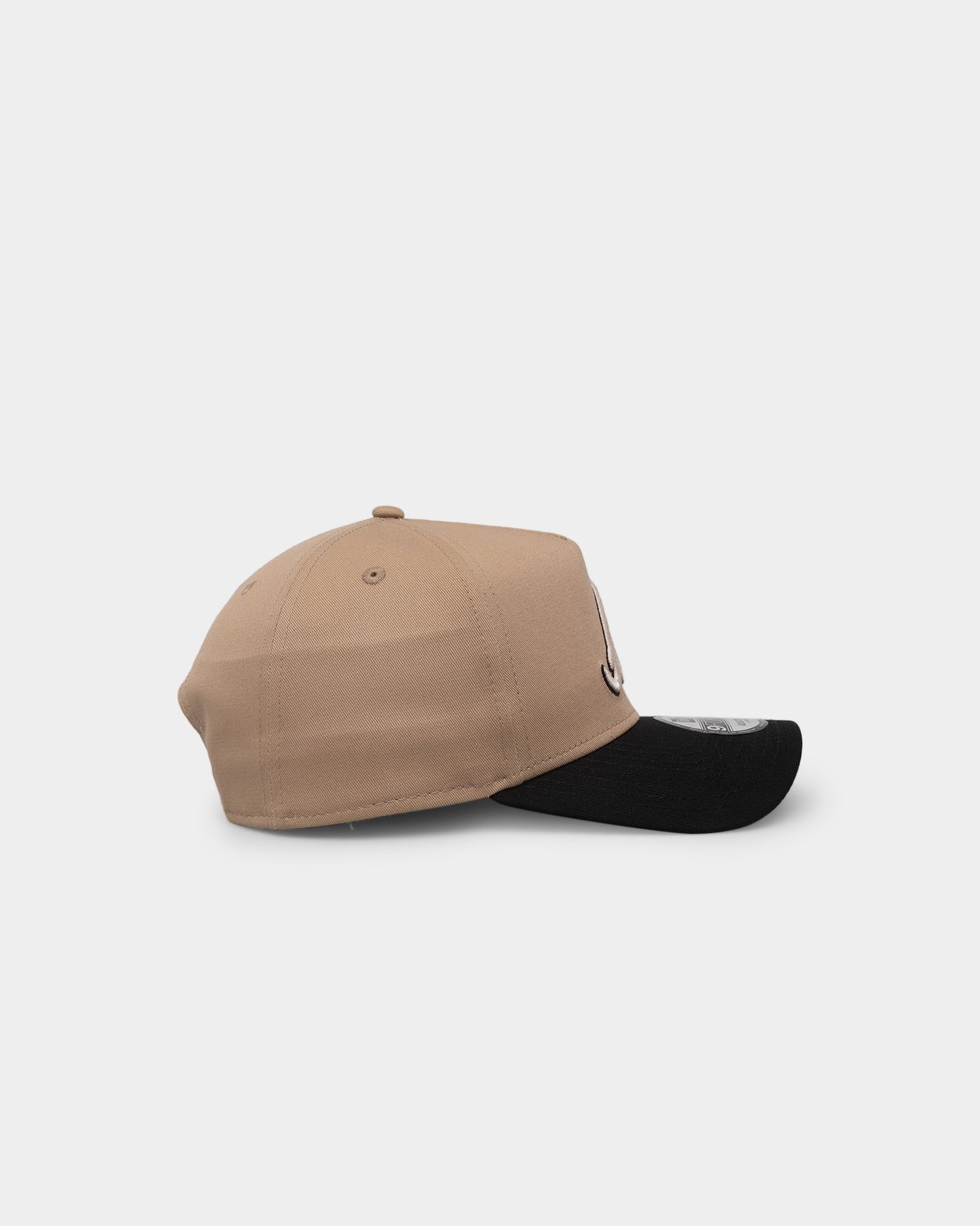 New Era Atlanta Braves 'Tumbleweed Roses' 9FORTY A-Frame Snapback Camel/Black/Stone sold by Culture Kings product image thumbnail 3