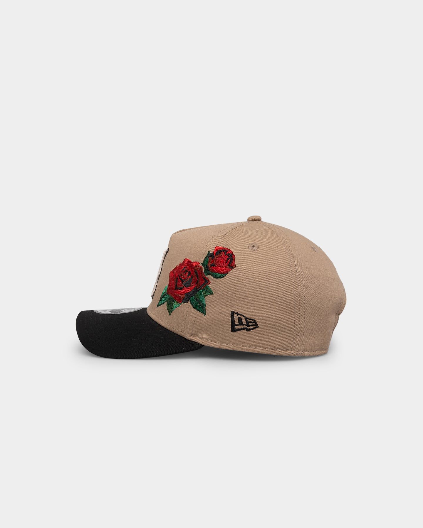 New Era Atlanta Braves 'Tumbleweed Roses' 9FORTY A-Frame Snapback Camel/Black/Stone sold by Culture Kings product image thumbnail 4