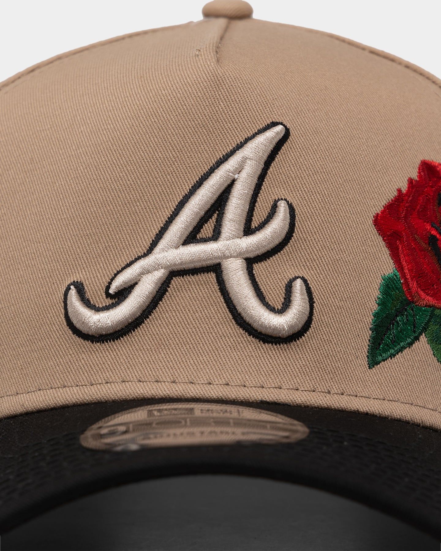 New Era Atlanta Braves 'Tumbleweed Roses' 9FORTY A-Frame Snapback Camel/Black/Stone sold by Culture Kings product image thumbnail 5