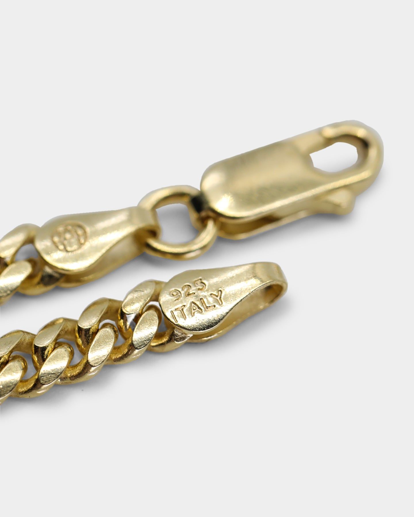 House Of Auric Cuban Link 2.5mm 24" Chain 18K Gold Vermeil sold by Culture Kings product image thumbnail 6