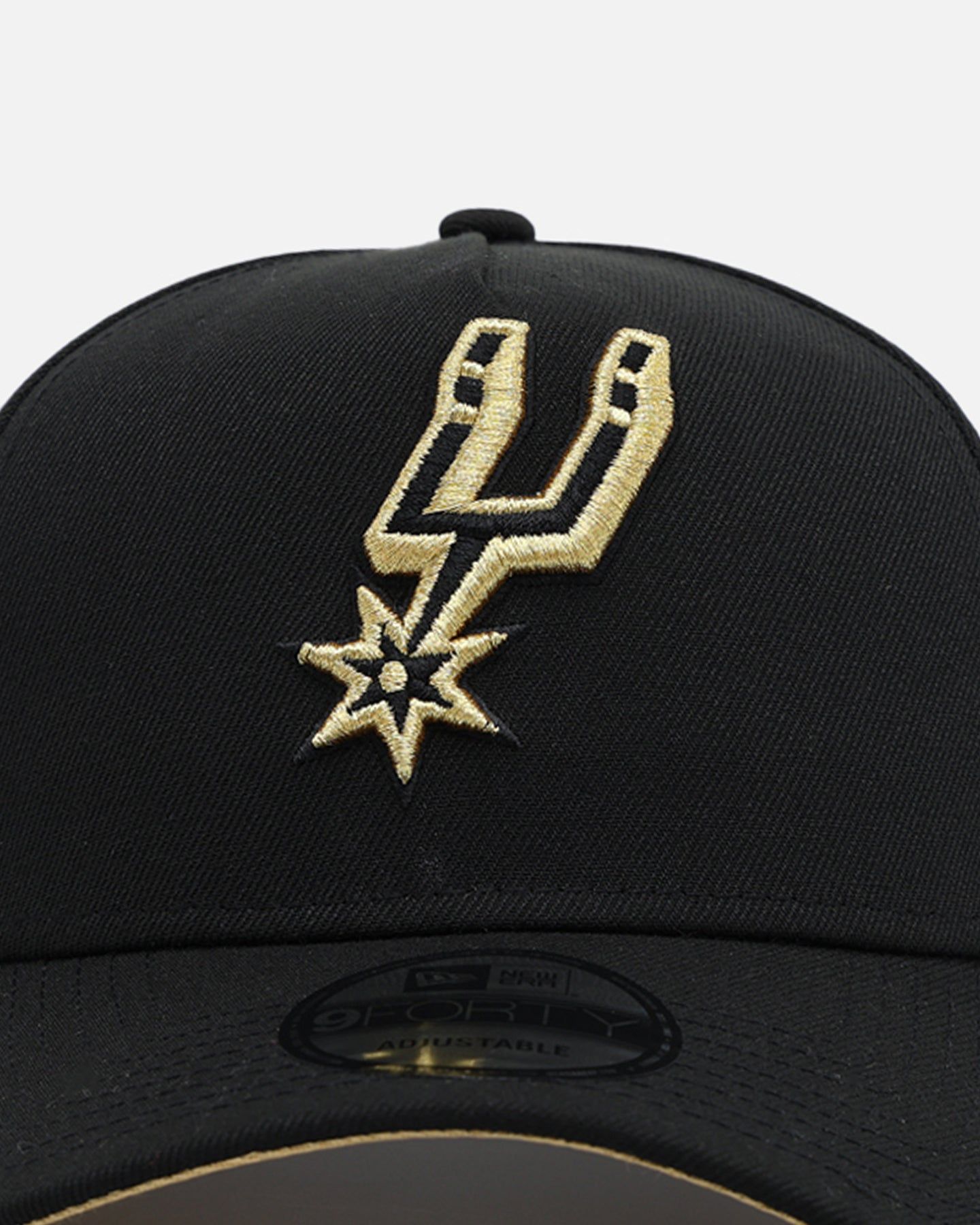 New Era San Antonio Spurs 'NBA Gold Links' 9FORTY A-Frame Snapback Black/Gold sold by Culture Kings product image thumbnail 5