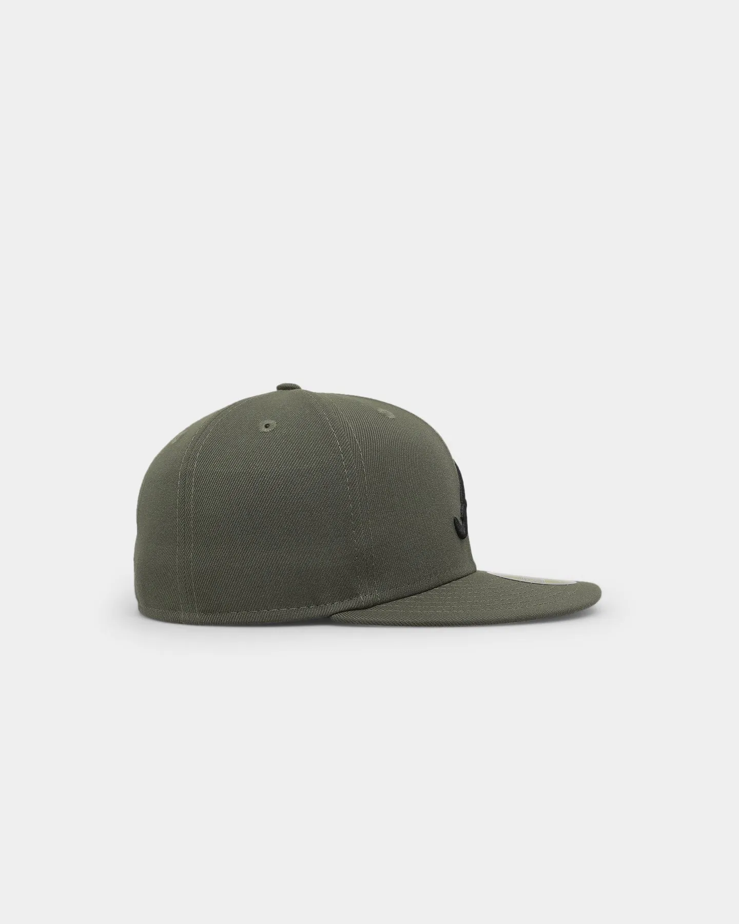 New Era Atlanta Braves 'Olive Black' 59FIFTY Fitted Olive/Black sold by Culture Kings product image thumbnail 3