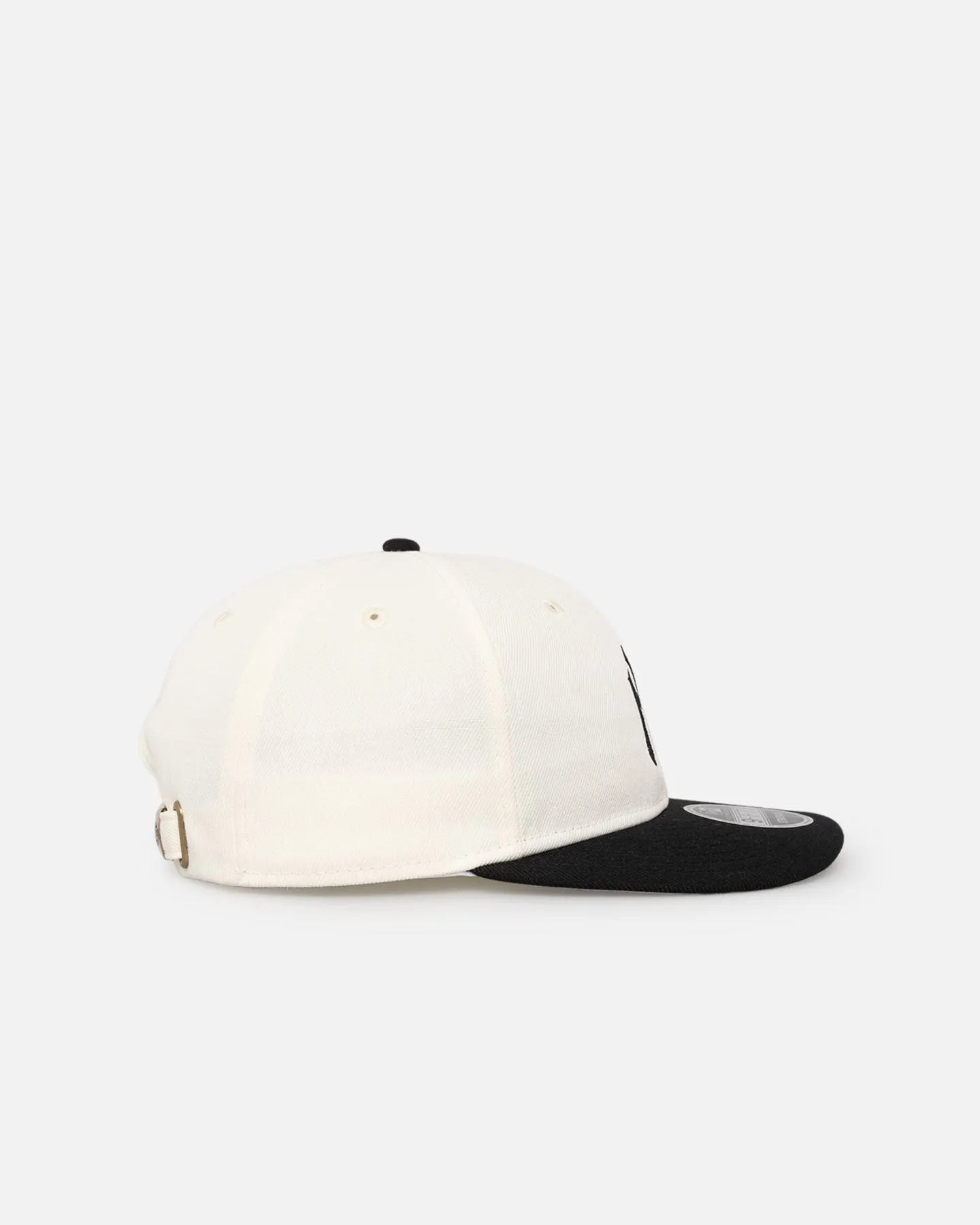 New Era New York Yankees 'Retro Crown Classic' 9FIFTY Retro Crown Strapback Chrome White/Black sold by Culture Kings product image thumbnail 3