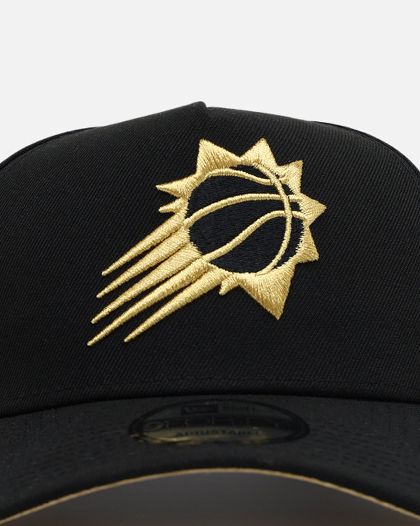 New Era Phoenix Suns 'NBA Gold Links' 9FORTY A-Frame Snapback Black/Gold sold by Culture Kings product image thumbnail 5