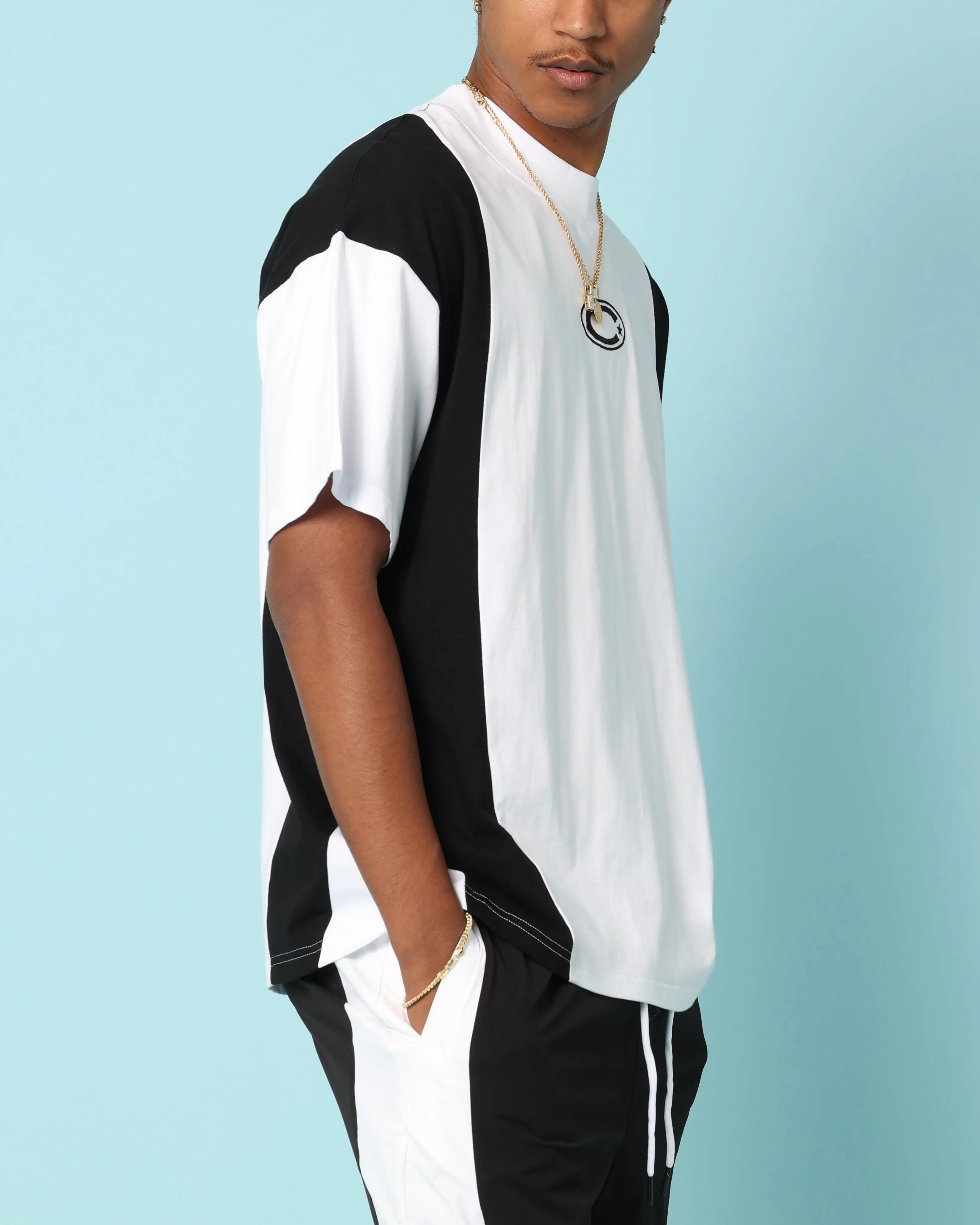 Carré C-Star Oversized T-Shirt White/Black sold by Culture Kings product image thumbnail 4