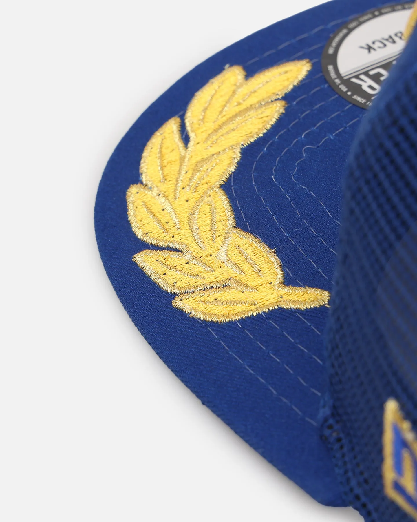 New Era Houston Astros 'Podium Collection' Pre-Curved Golfer Trucker Snapback Light Royal/Metallic Gold sold by Culture Kings product image thumbnail 2