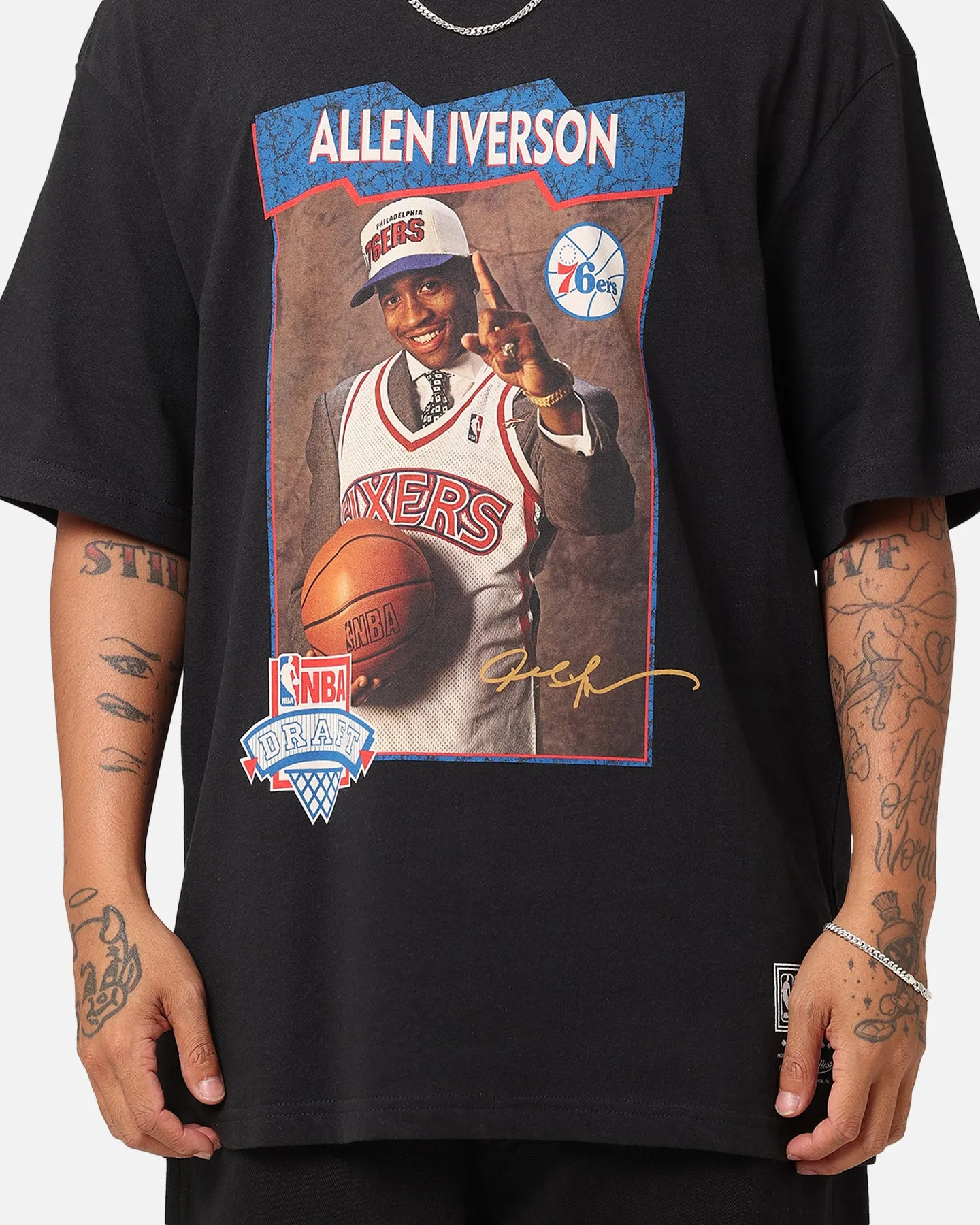 Mitchell & Ness Philadelphia 76ers 1996 NBA Draft T-Shirt Faded Black sold by Culture Kings product image thumbnail 4