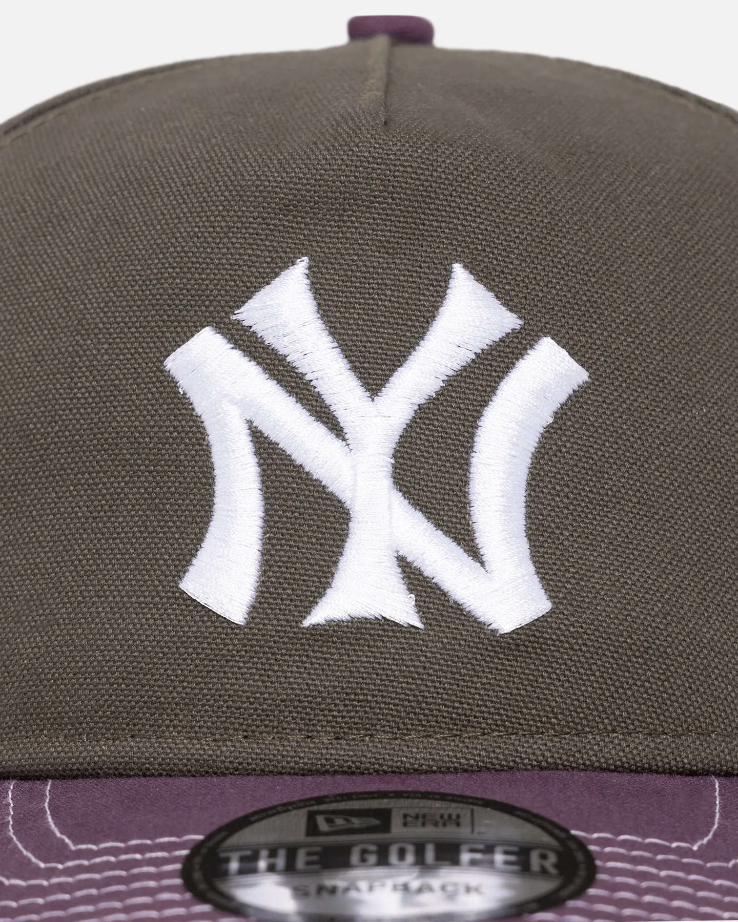New Era New York Yankees 'Contrast Visor' Pre-Curved Golfer Snapback Moss/Plum sold by Culture Kings product image thumbnail 5