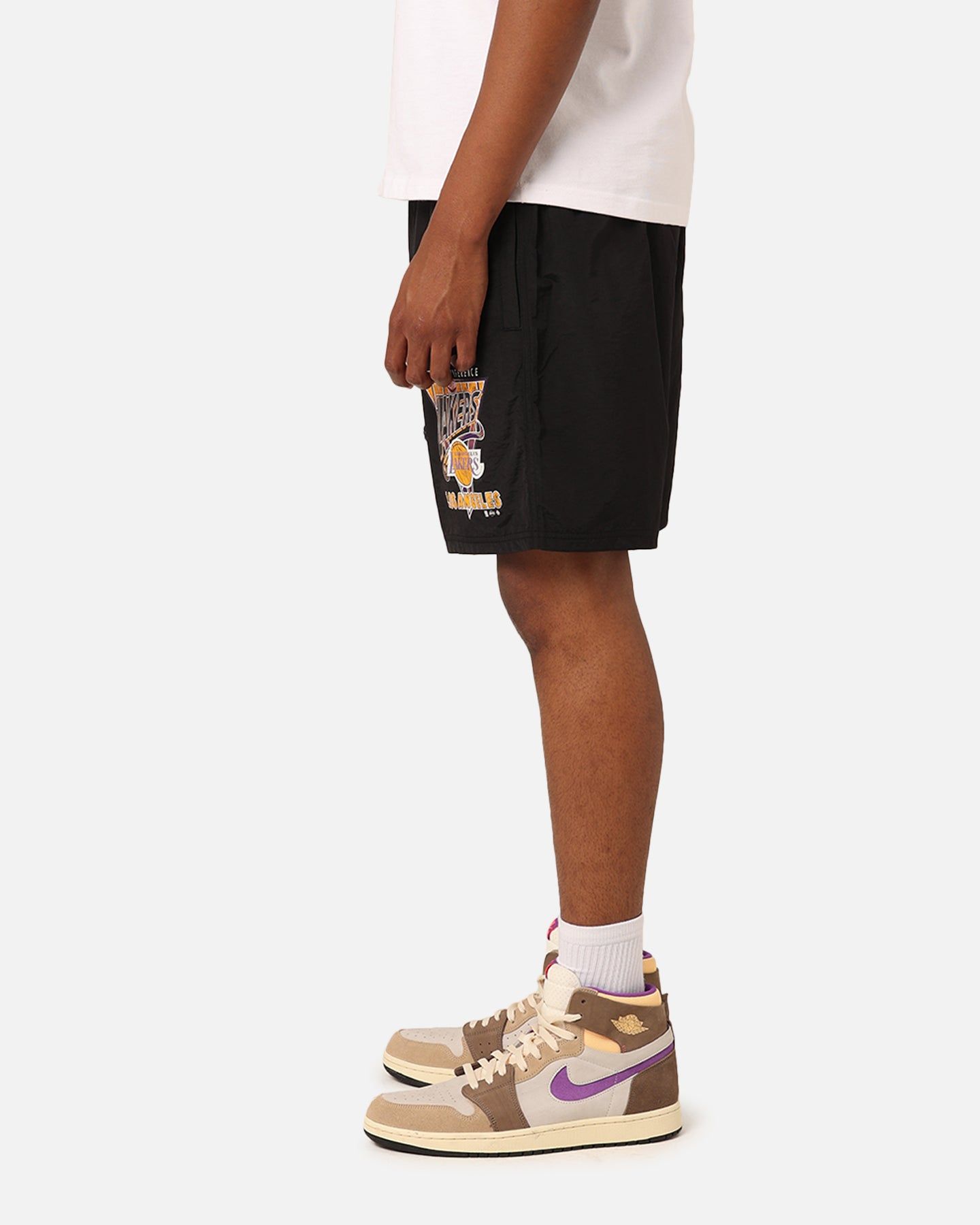 Mitchell & Ness Los Angeles Lakers Tri 2.0 Shorts Black sold by Culture Kings product image thumbnail 5