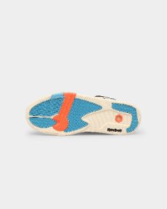 Reebok Pump Omni Zone II Core Black/Chalk White sold by Culture Kings
