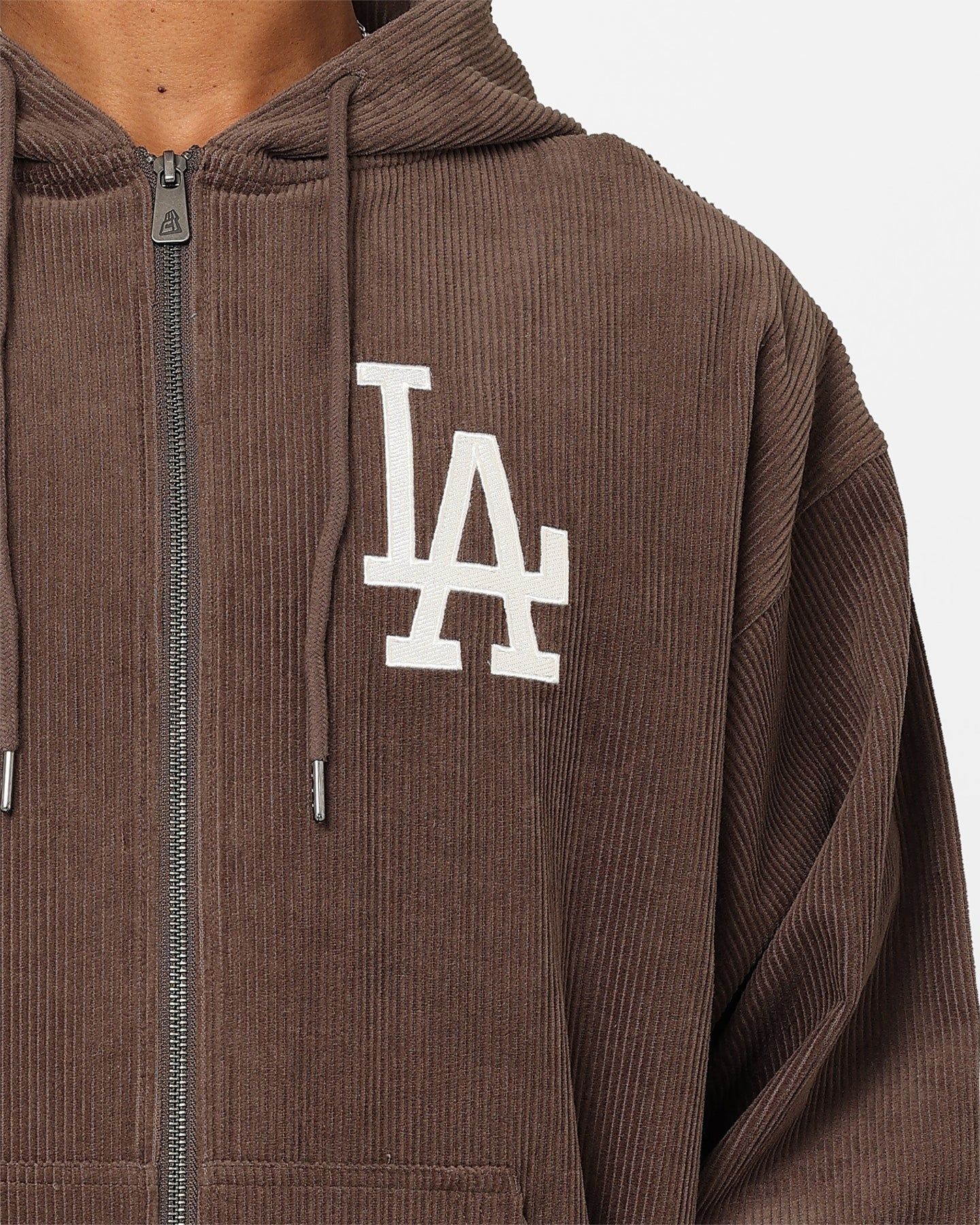 New Era Los Angeles Oversized Zip Hoodie Moss sold by Culture Kings product image thumbnail 3
