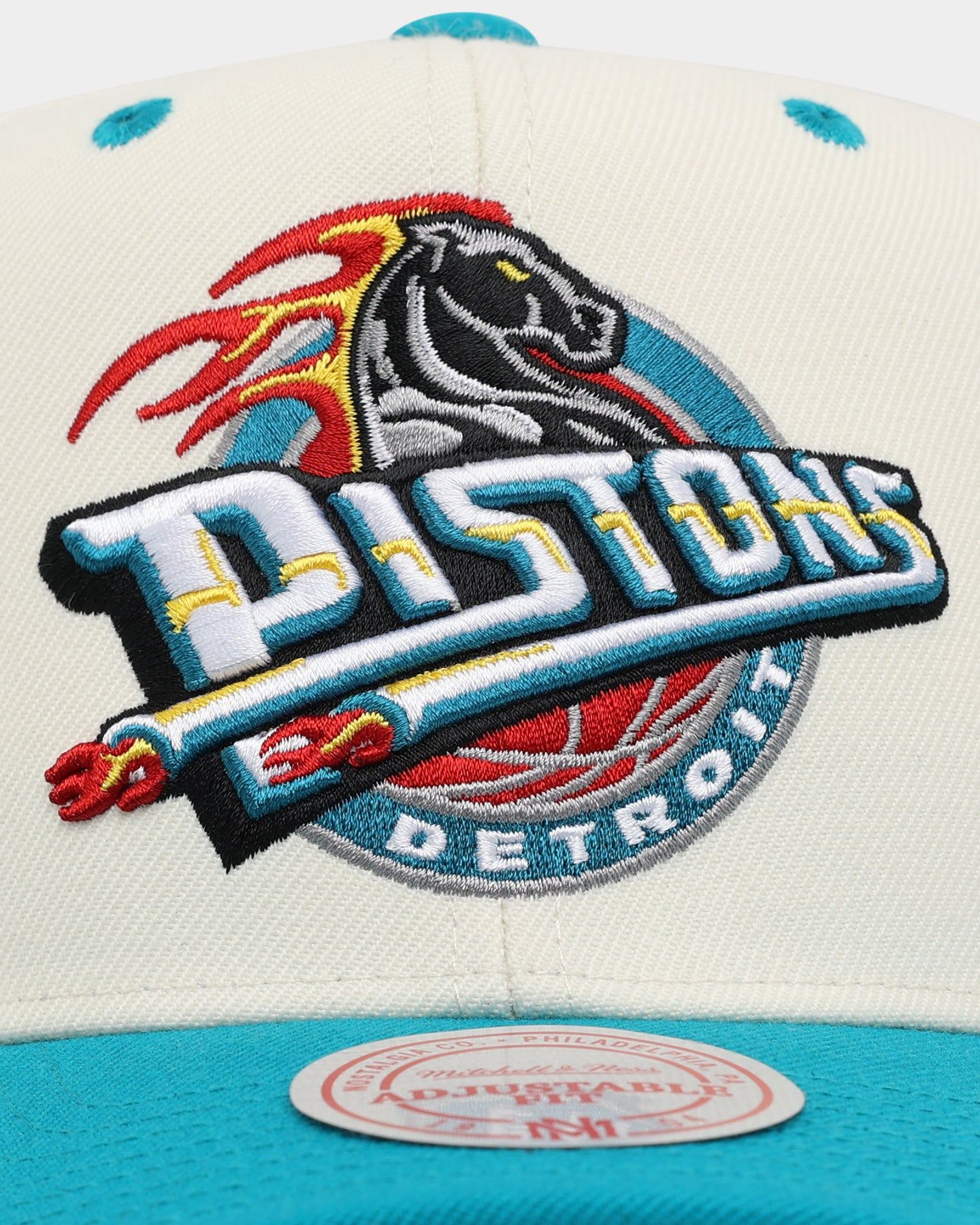 Mitchell & Ness Detroit Pistons Go Team Go OG Snapback Vintage Cream sold by Culture Kings product image thumbnail 5