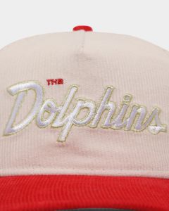 New Era Redcliffe Dolphins 'NRL Retro Script Corduroy' Golfer Snapback Chrome White sold by Culture Kings