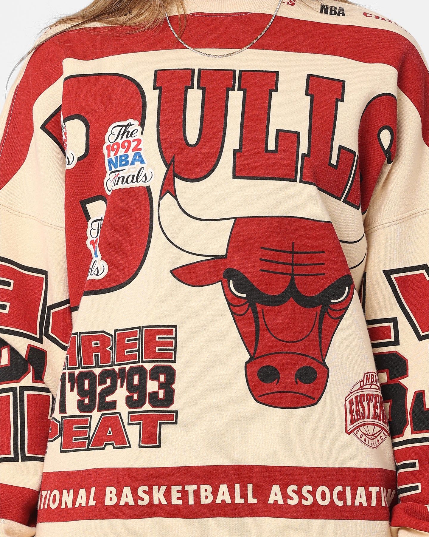 Mitchell & Ness Women's Chicago Bulls League Crewneck Stone/Red sold by Culture Kings product image thumbnail 3