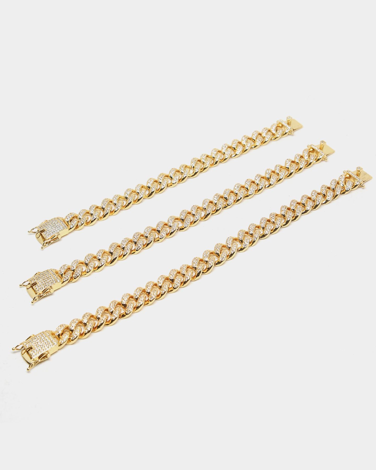 Saint Morta Diamond 7" Cuban Link Bracelet 12MM Gold Plated sold by Culture Kings product image thumbnail 5