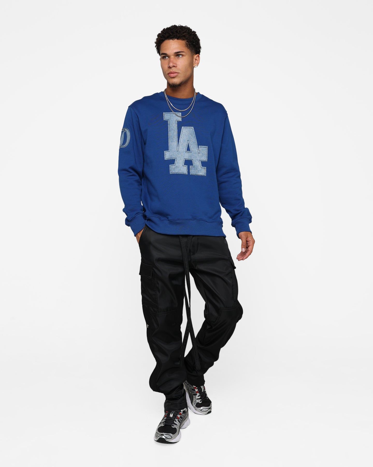 Pro Standard Los Angeles Dodgers Varsity Blue Crewneck Dodger Blue sold by Culture Kings product image thumbnail 3