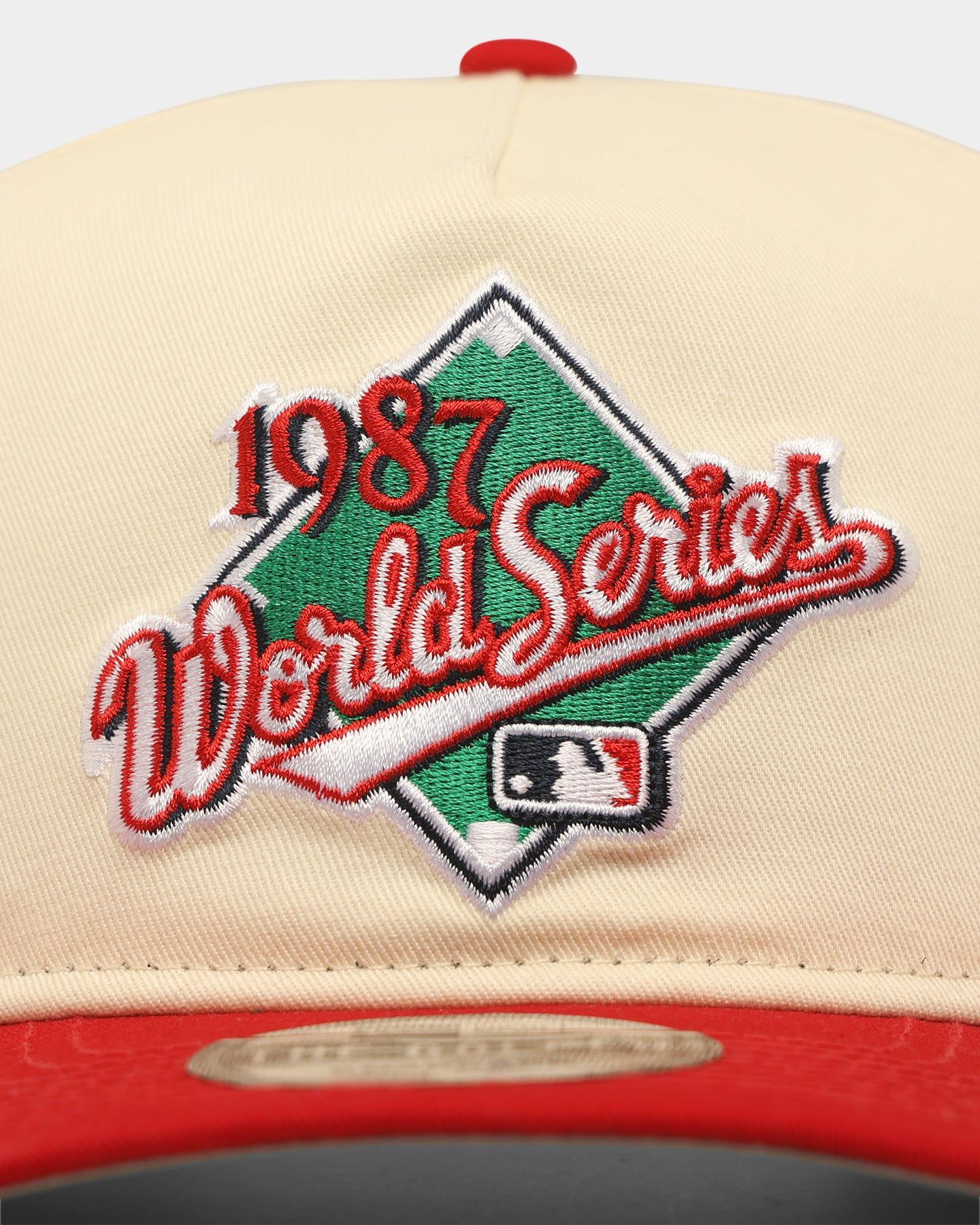 New Era Minnesota Twins '1980s World Series Through The Decades' 1987 World Series Golfer Snapback Chrome White/Original Team Colours sold by Culture Kings product image thumbnail 5