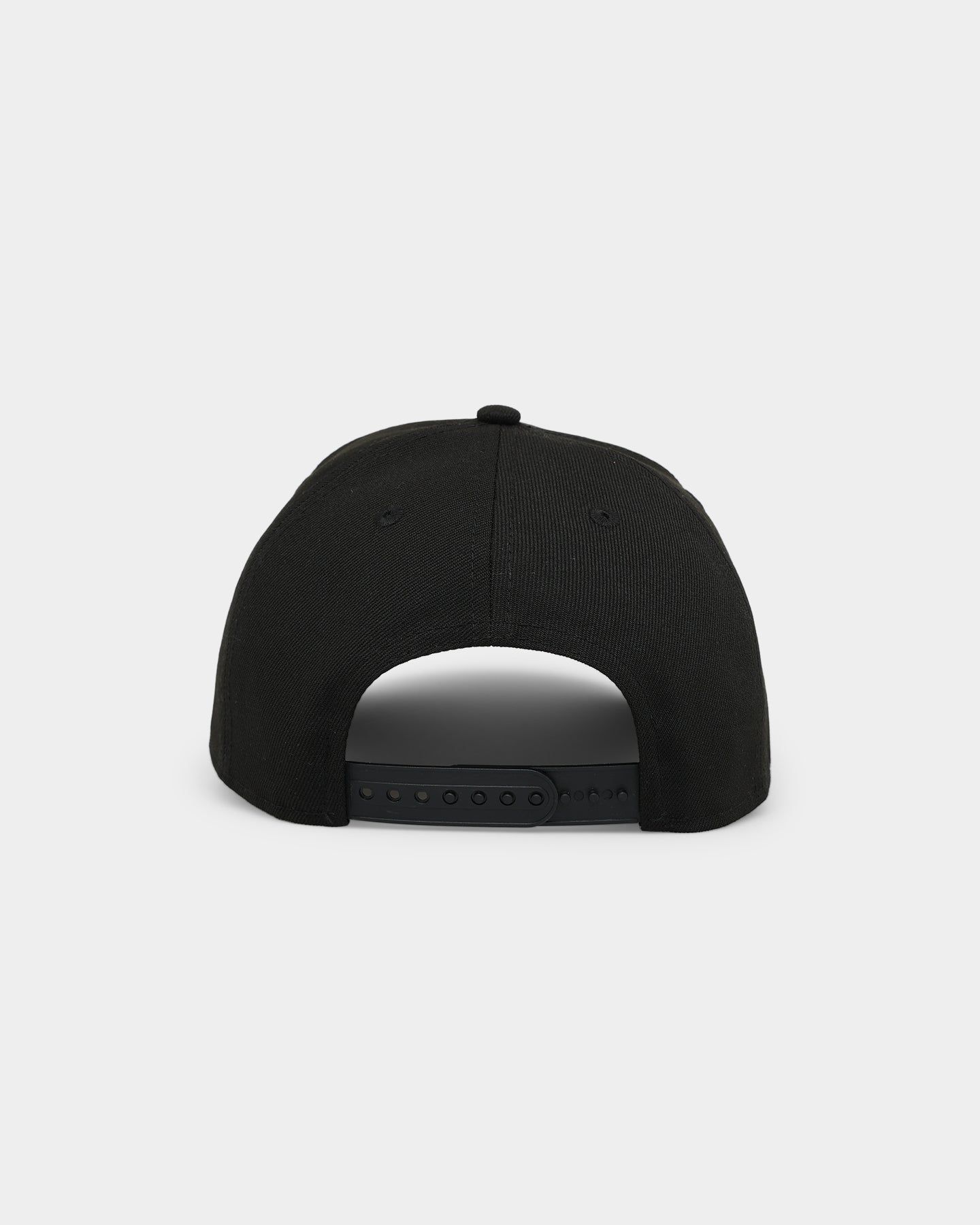 New Era Las Vegas Raiders 'Throwback Raiders' 9FORTY A-Frame Snapback Black sold by Culture Kings product image thumbnail 2