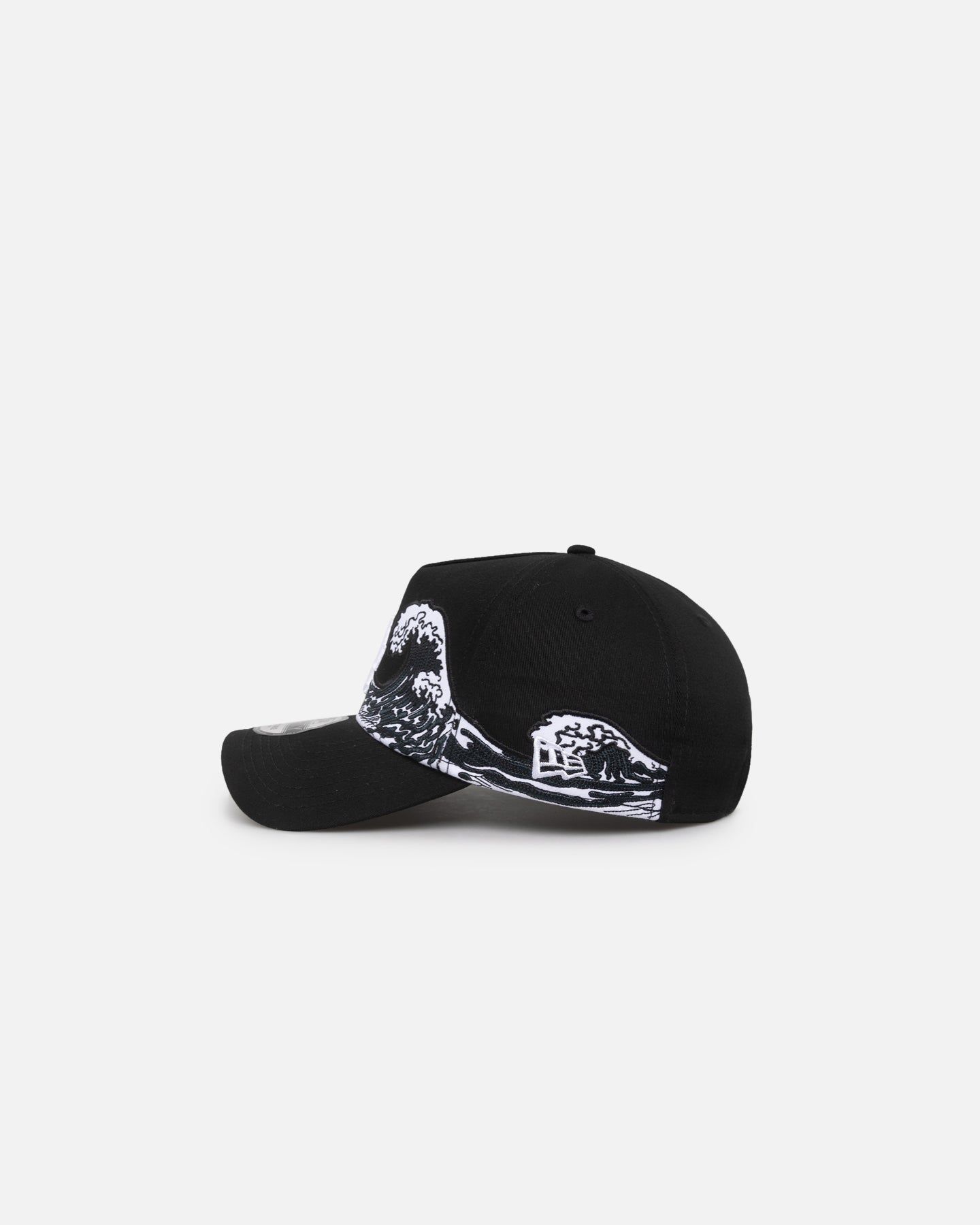 New Era Los Angeles Dodgers "Wave" 9FORTY A-Frame Snapback Black/White sold by Culture Kings product image thumbnail 4