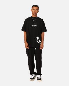 Carre Eyes Oversized T-Shirt Black sold by Culture Kings