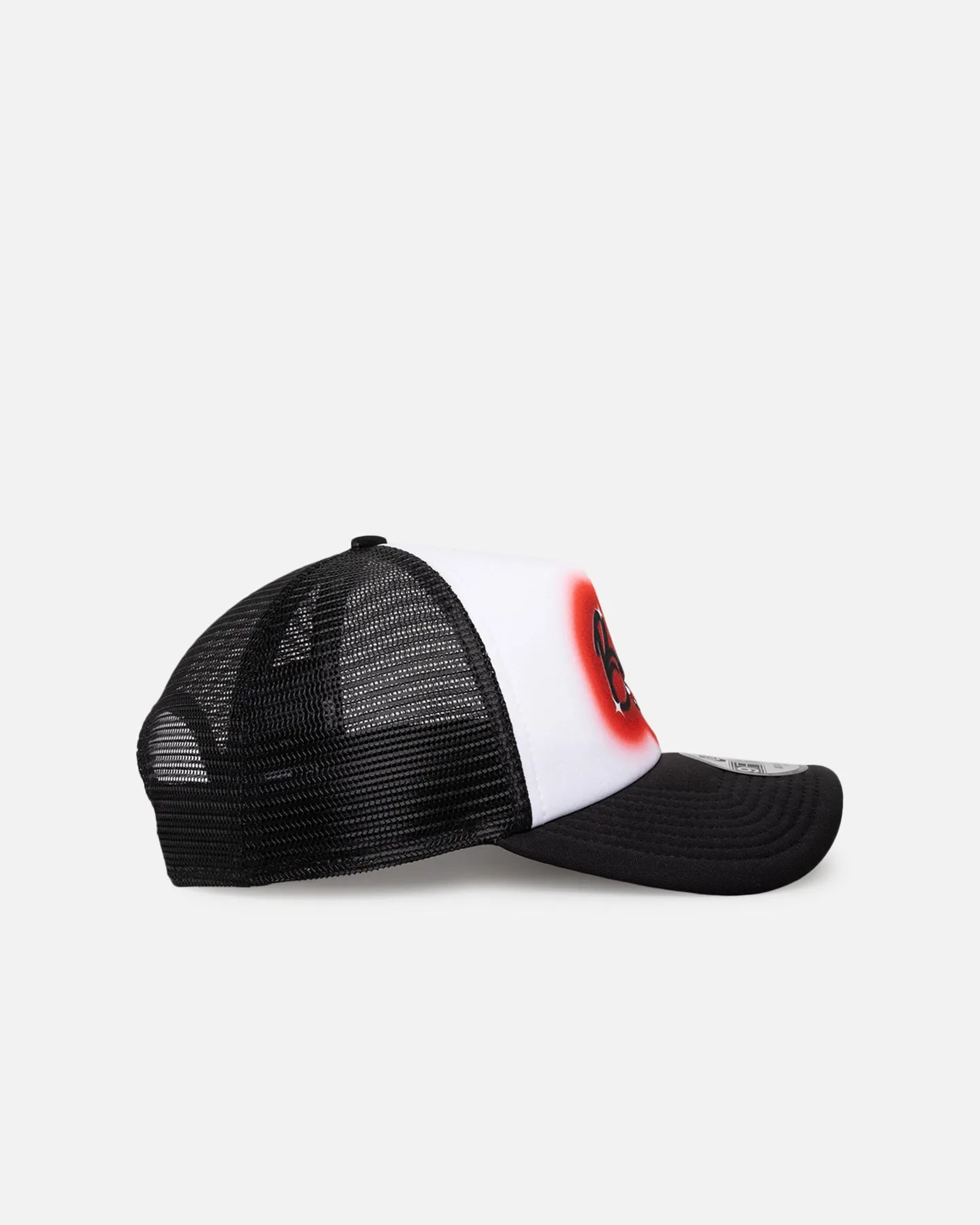 New Era Chicago Bulls 'Airbrush' 9FORTY A-Frame Trucker Snapback White/OTC sold by Culture Kings product image thumbnail 3