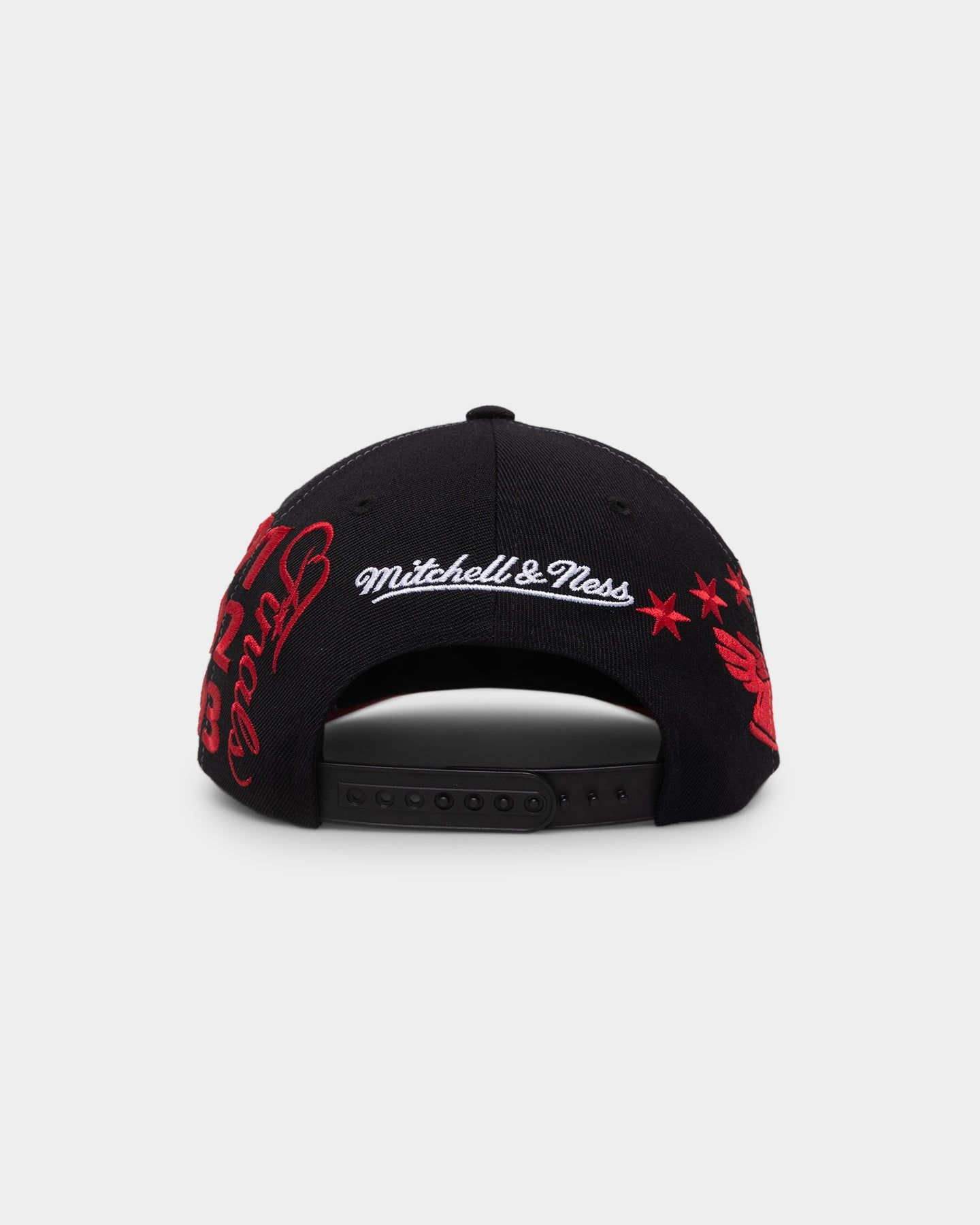 Mitchell & Ness Chicago Bulls 'Highway' Pro Crown Snapback Black sold by Culture Kings product image thumbnail 2