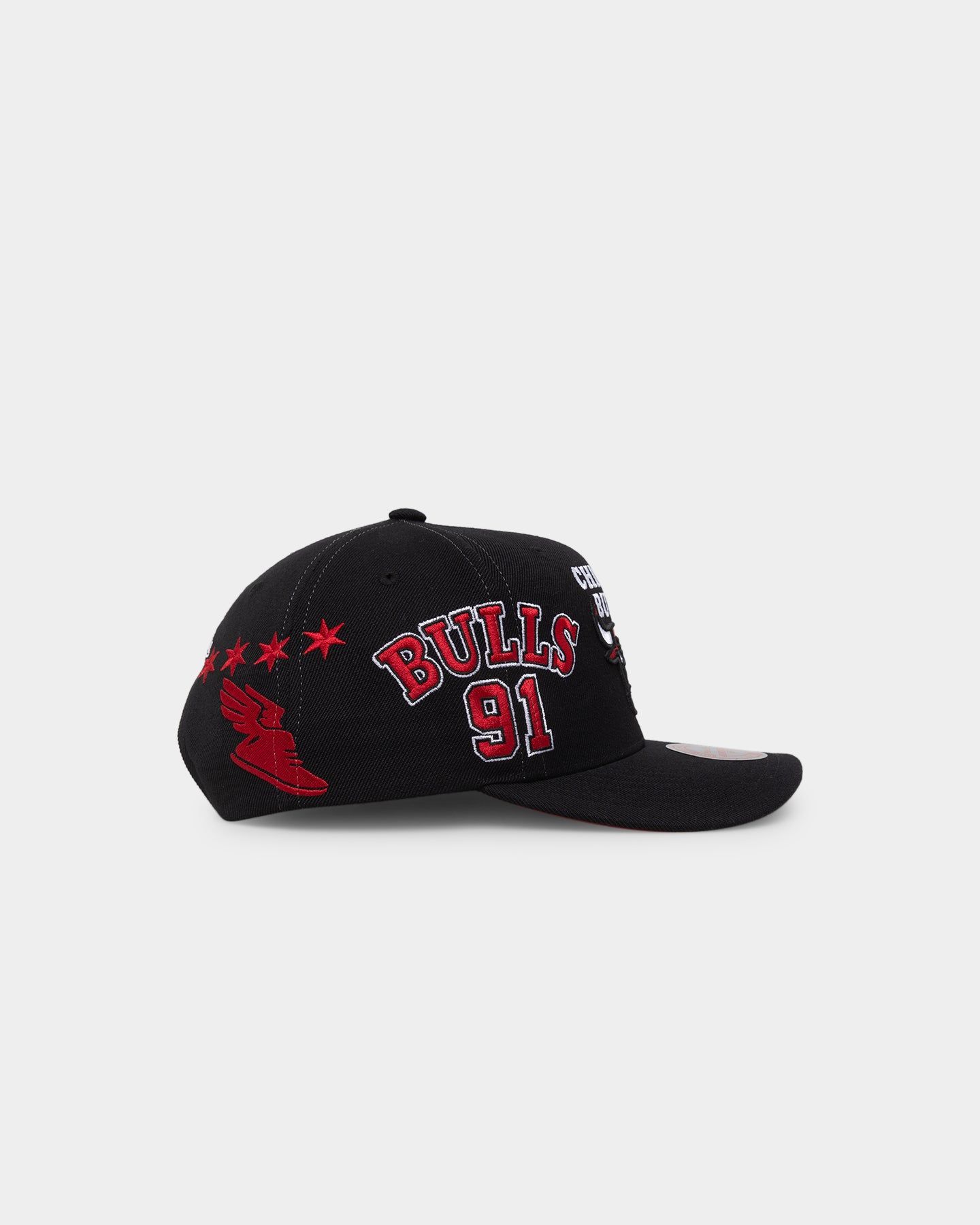 Mitchell & Ness Chicago Bulls 'Highway' Pro Crown Snapback Black sold by Culture Kings product image thumbnail 3