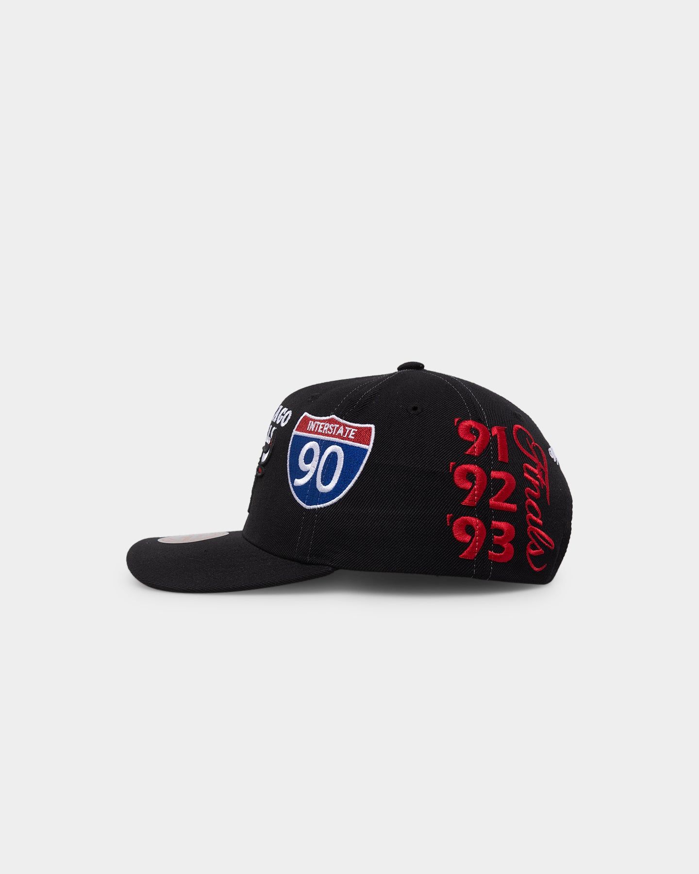 Mitchell & Ness Chicago Bulls 'Highway' Pro Crown Snapback Black sold by Culture Kings product image thumbnail 4