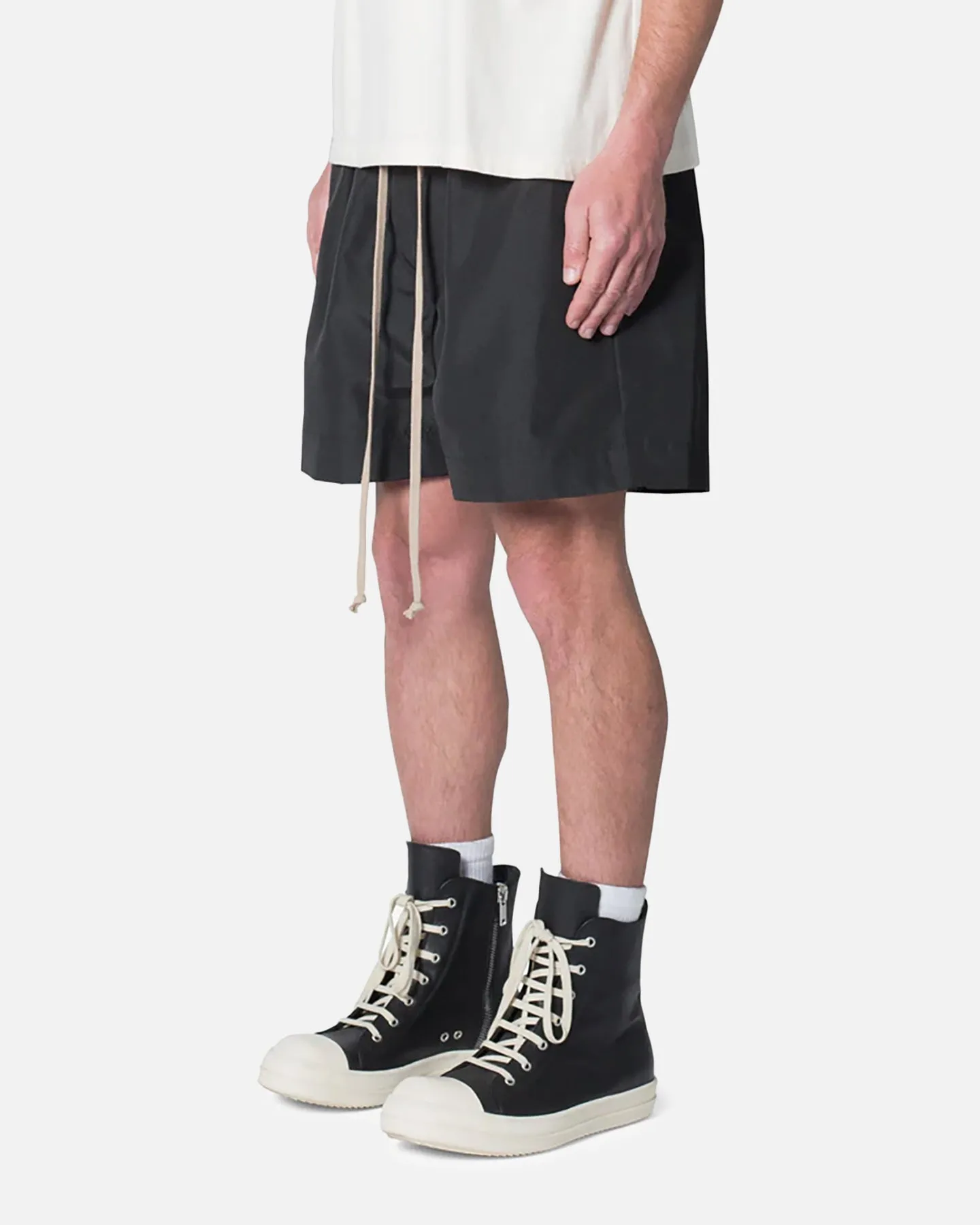 MNML Weimar Shorts Black sold by Culture Kings product image thumbnail 2