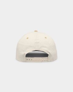 New Era New York Yankees '1950s World Series Through The Decades' Golfer Snapback Chrome White sold by Culture Kings