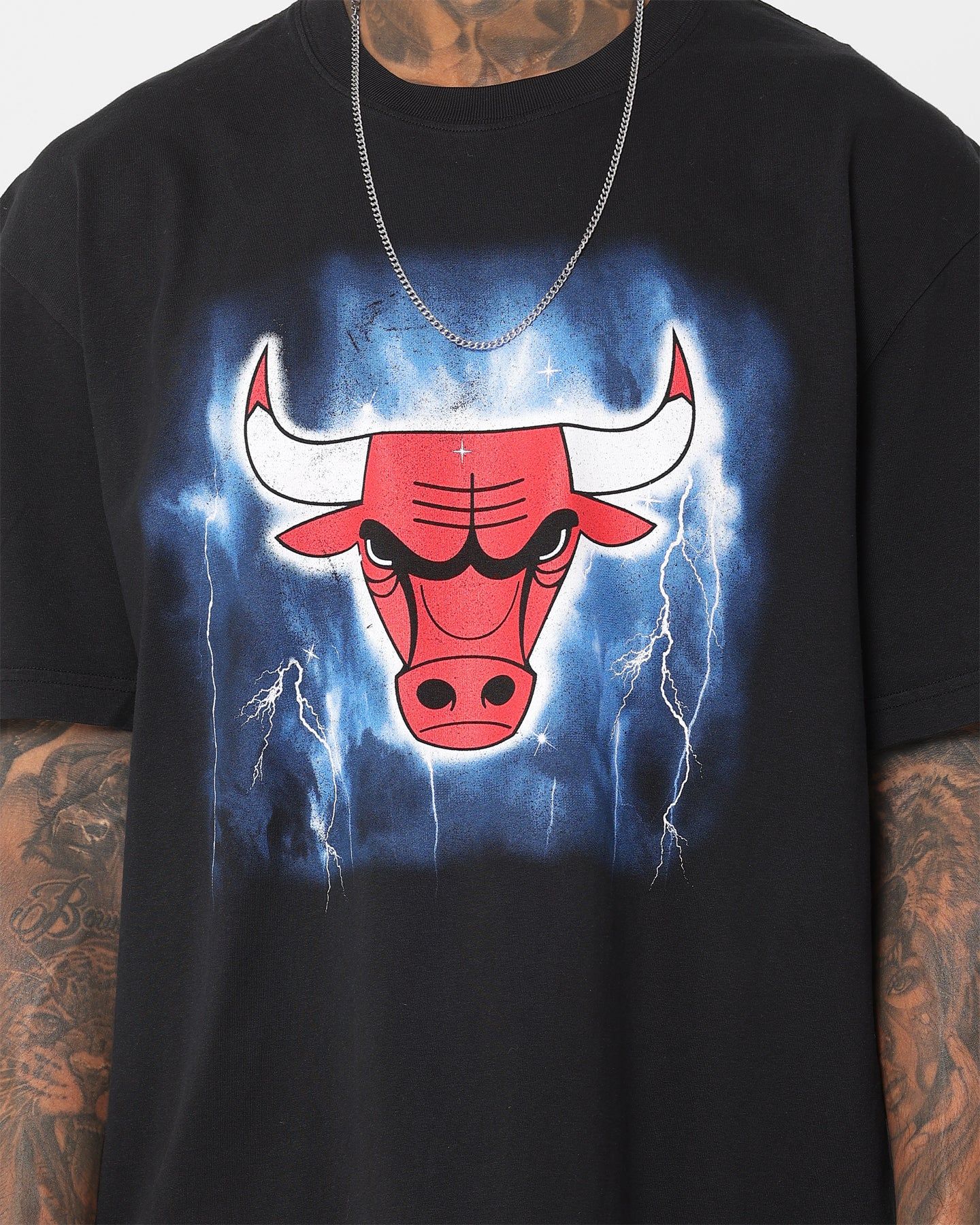Mitchell & Ness Chicago Bulls Logo Lightning T-Shirt Black sold by Culture Kings product image thumbnail 3