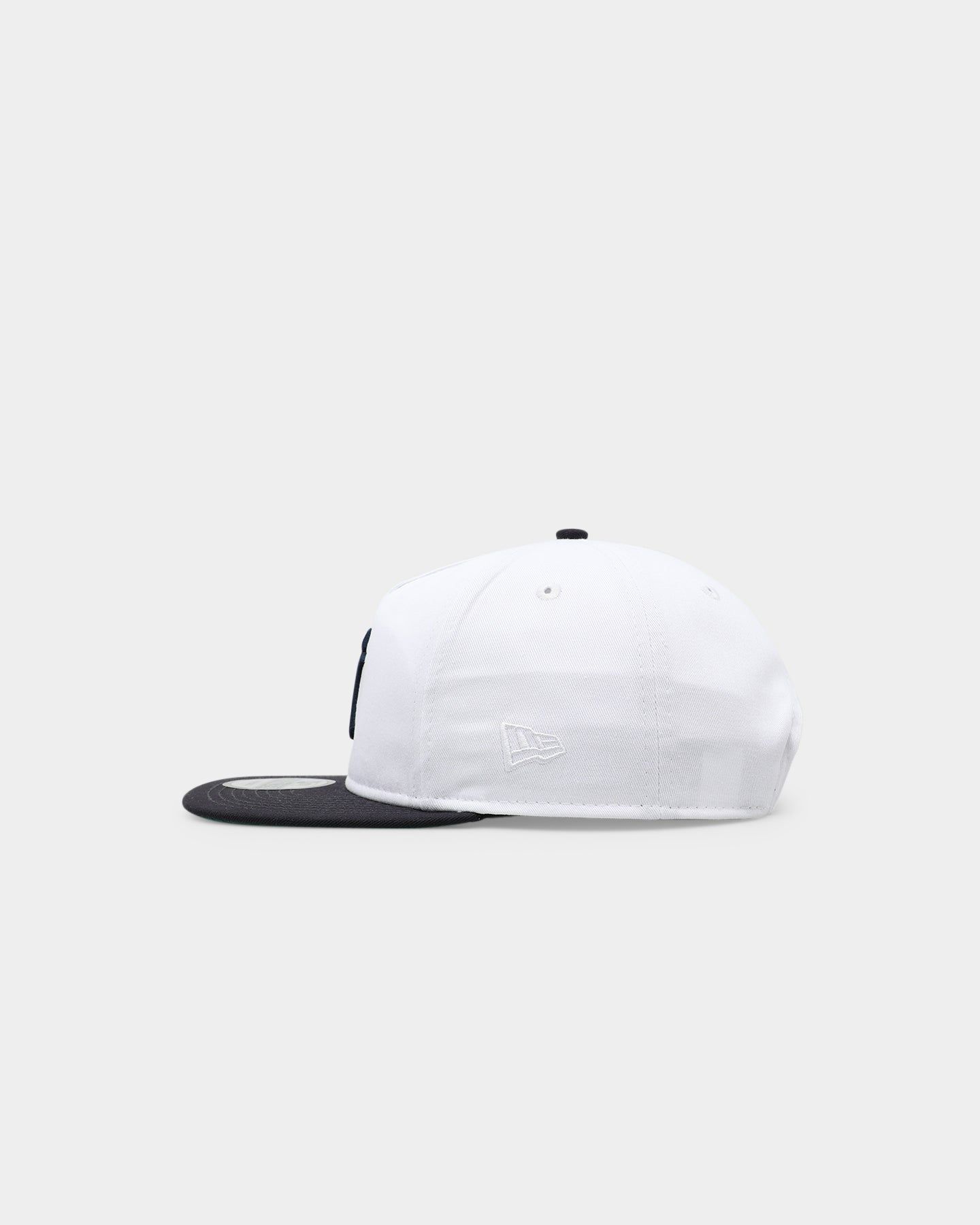 New Era New York Yankees 2-Tone Golfer Snapback White/Navy sold by Culture Kings product image thumbnail 4