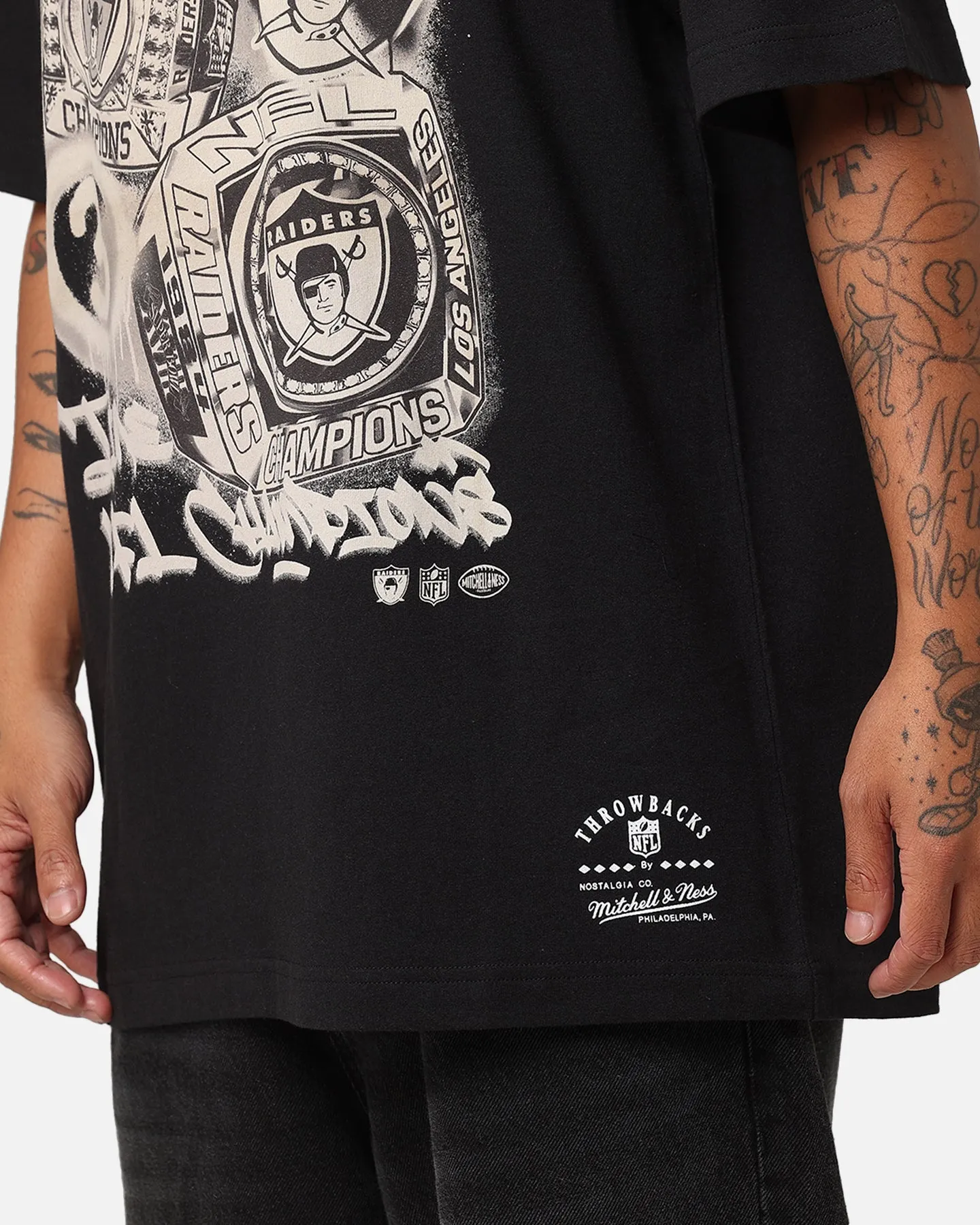 Mitchell & Ness Oakland Raiders Champs Graffiti T-Shirt Faded Black sold by Culture Kings product image thumbnail 5