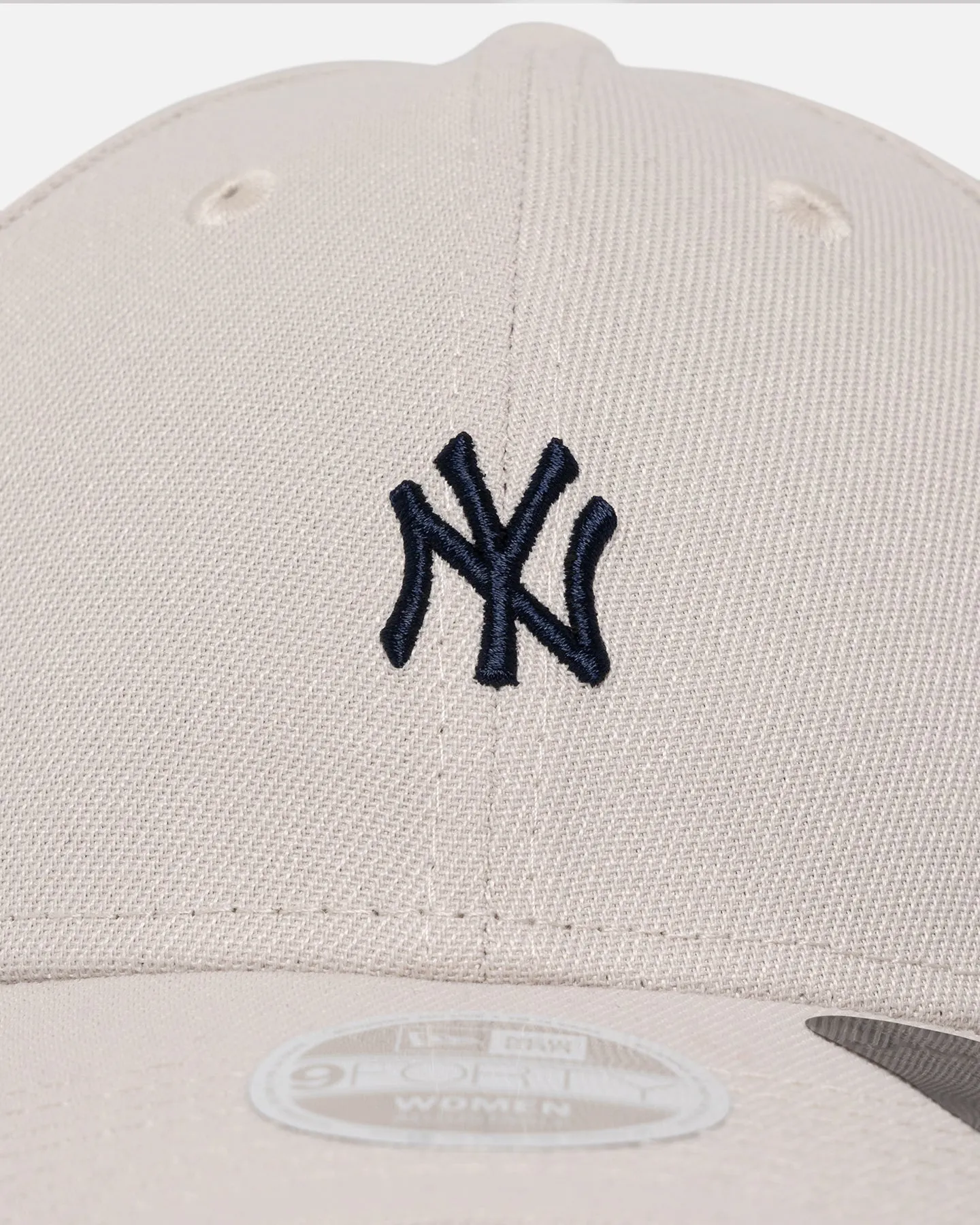 New Era Women's New York Yankees 'Stone' 9FORTY Casual Strapback Stone sold by Culture Kings product image thumbnail 5