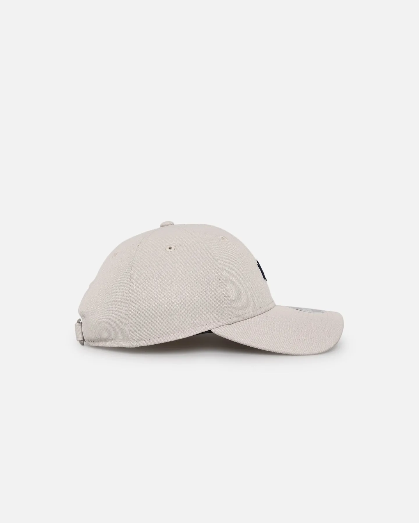 New Era Women's New York Yankees 'Stone' 9FORTY Casual Strapback Stone sold by Culture Kings product image thumbnail 3