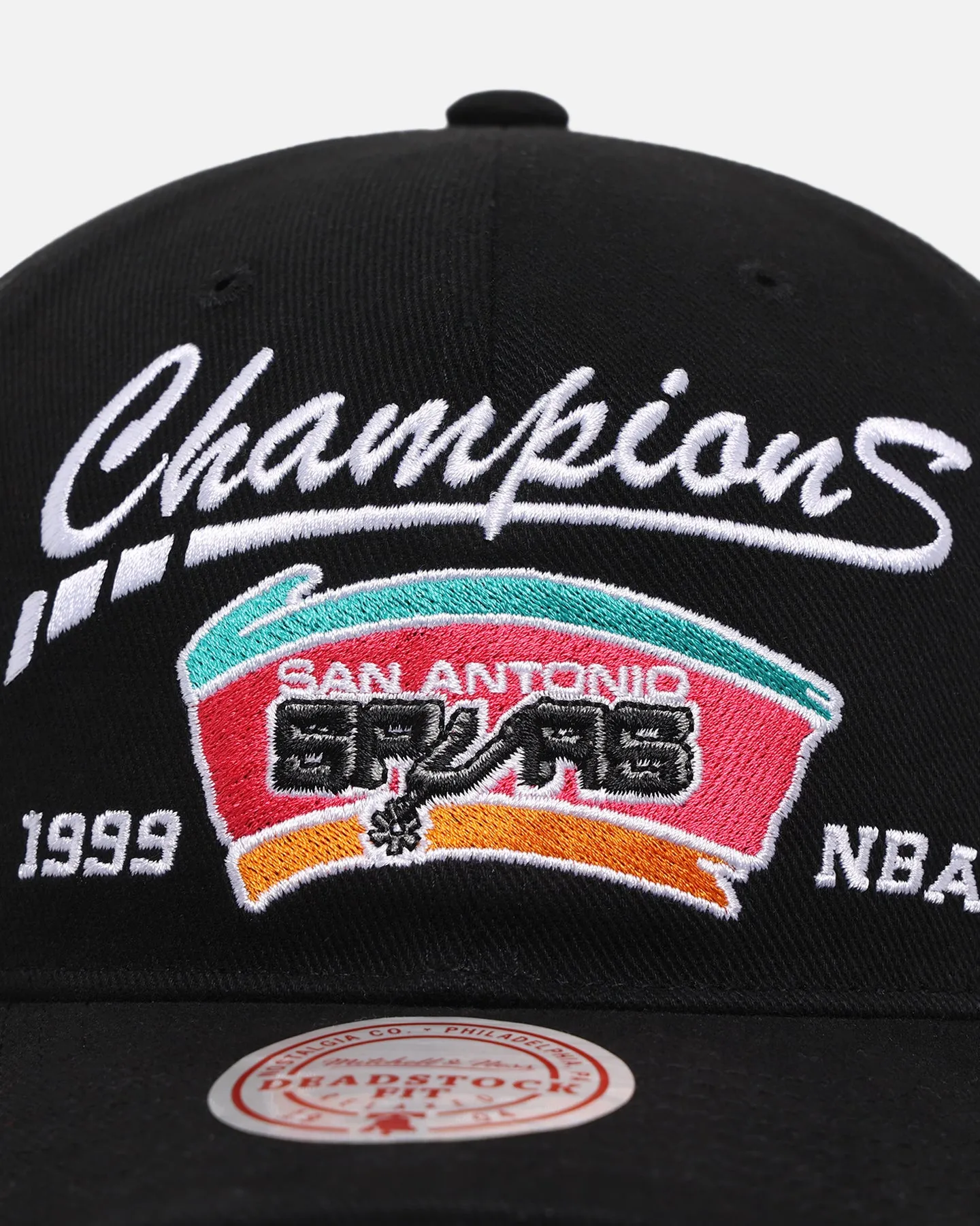 Mitchell & Ness San Antonio Spurs 'Spurs 2014 Champs' '99 NBA Champions Snapback Black sold by Culture Kings product image thumbnail 5