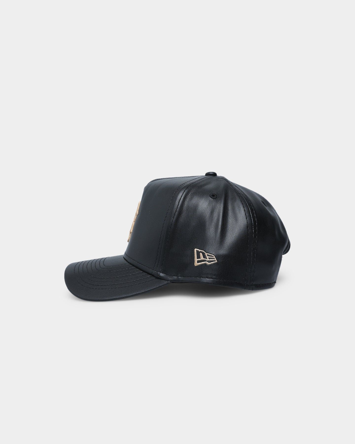 New Era Boston Red Sox "Black Tan PU Leather" 9FORTY K-Frame Snapback Black/Tan sold by Culture Kings product image thumbnail 5