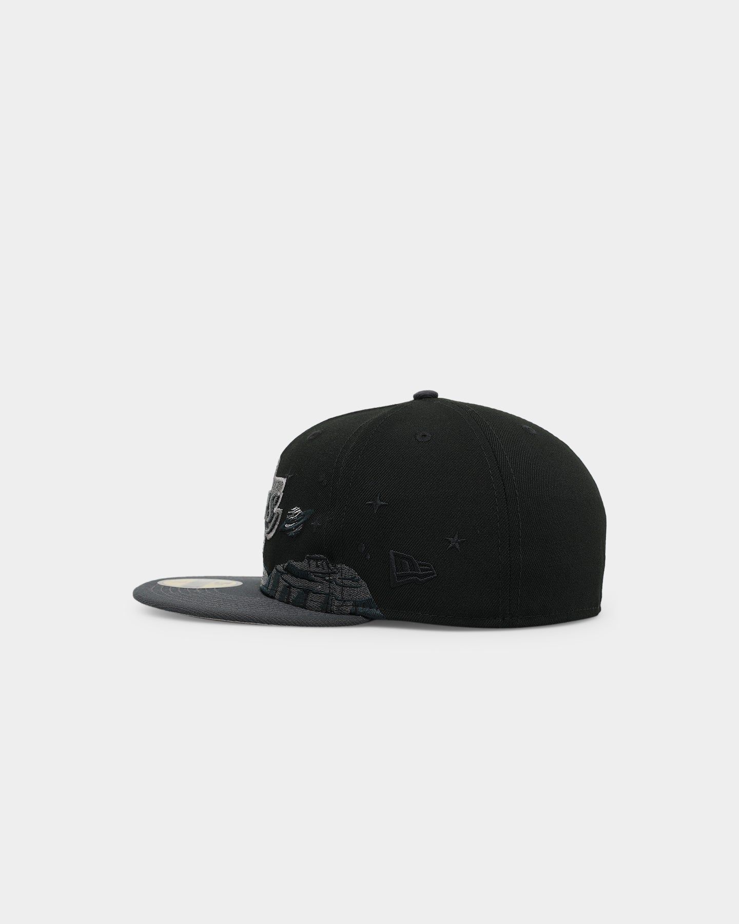 New Era Los Angeles Lakers Planetary 59FIFTY Fitted Black sold by Culture Kings product image thumbnail 4