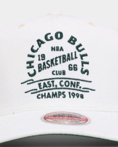 Mitchell & Ness Chicago Bulls State Of Mind Snapback Vintage White sold by Culture Kings