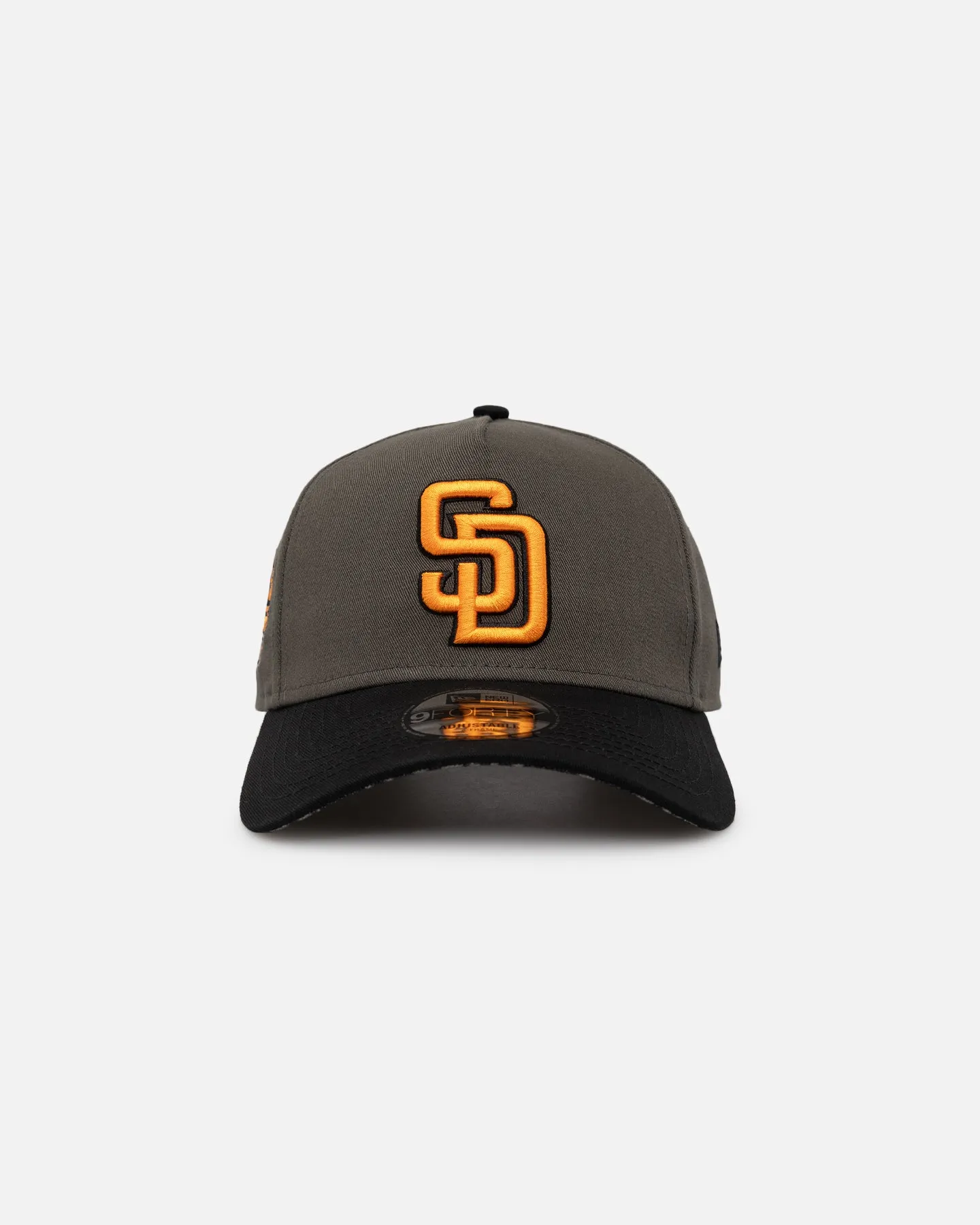 New Era San Diego Padres 'Legendary Charcoal' 9FORTY A-Frame Snapback Charcoal/Black sold by Culture Kings product image thumbnail 2