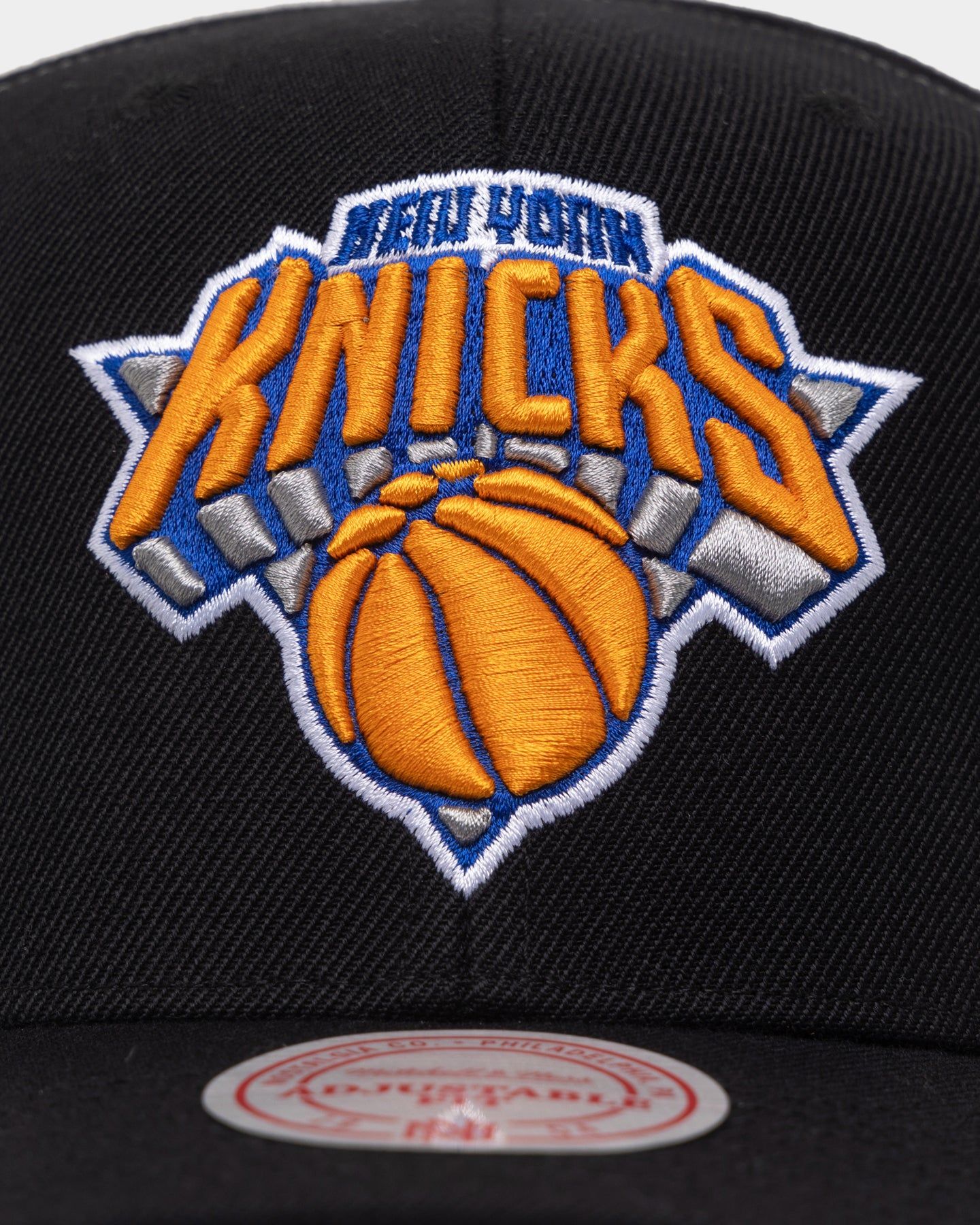 Mitchell & Ness New York Knicks 'Highway' Pro Crown Snapback Black sold by Culture Kings product image thumbnail 5