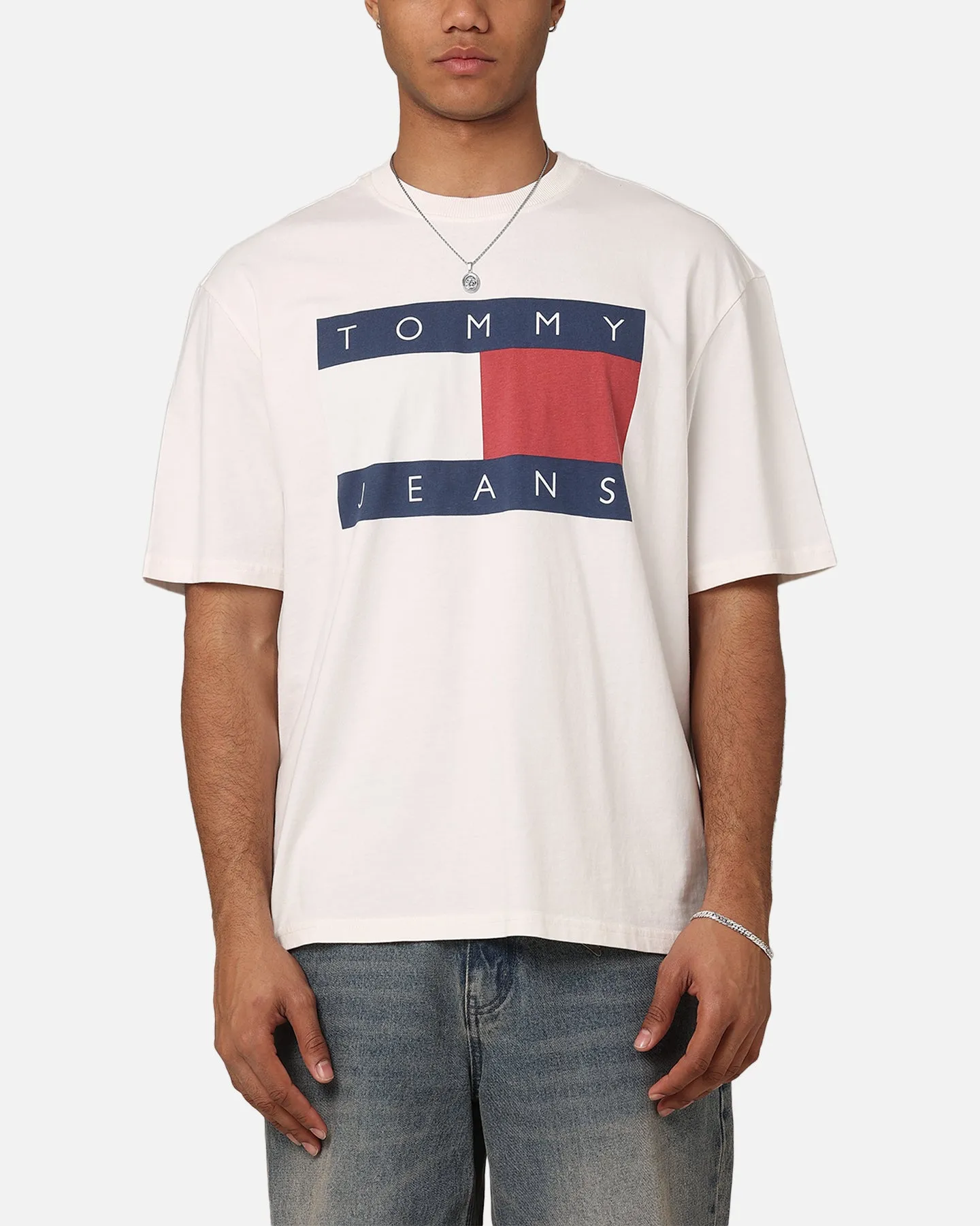 Tommy Jeans TJM Oversized Big Flag T-Shirt Ancient White sold by Culture Kings