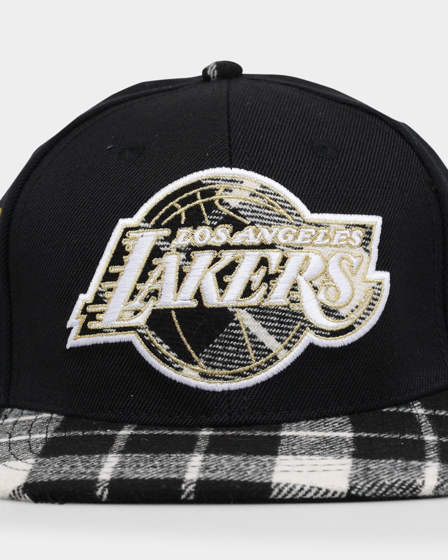 Pro Standard Los Angeles Lakers Prep Plaid Brim Snapback Black sold by Culture Kings product image thumbnail 5