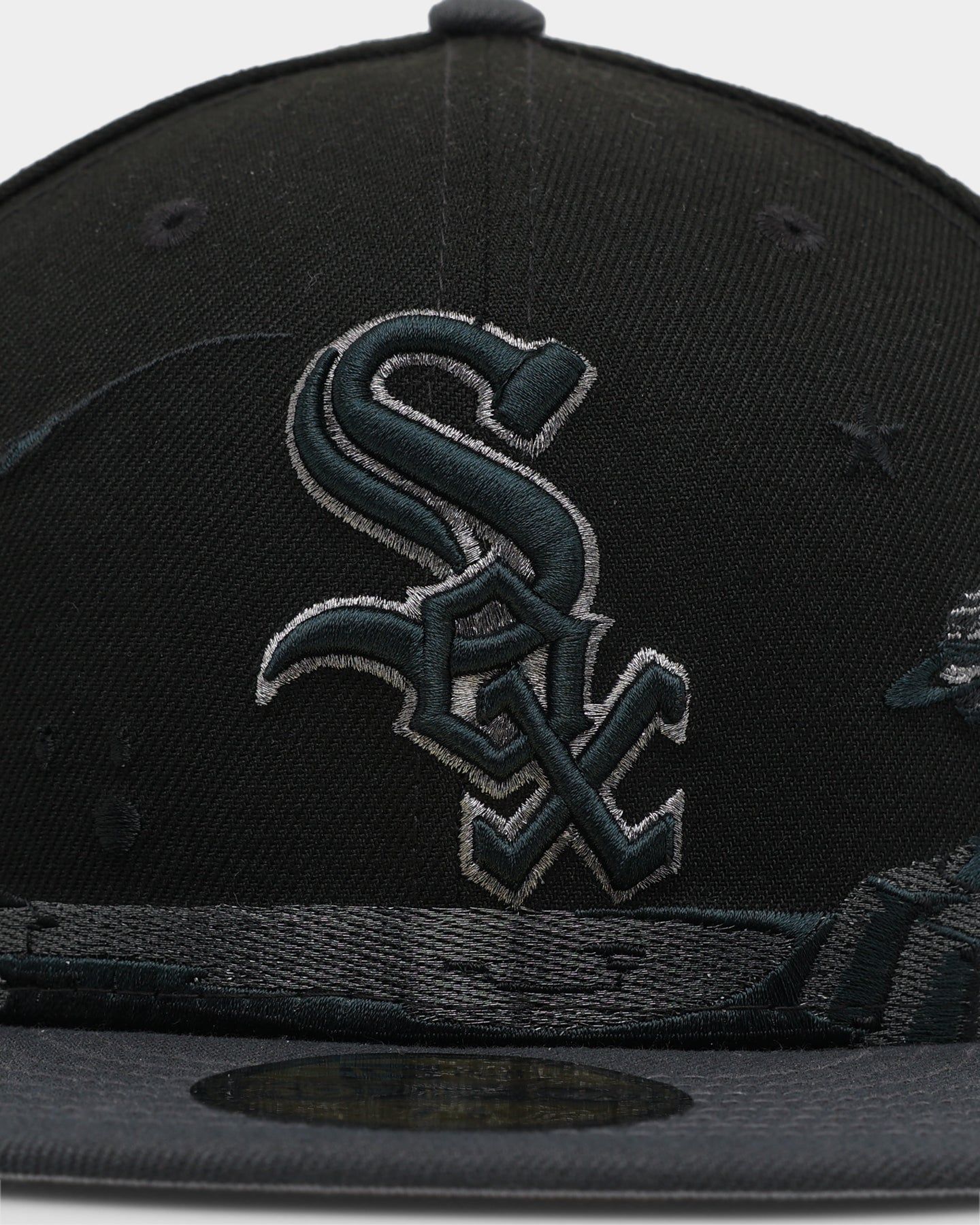 New Era Chicago White Sox Planetary 59FIFTY Fitted Black sold by Culture Kings product image thumbnail 5