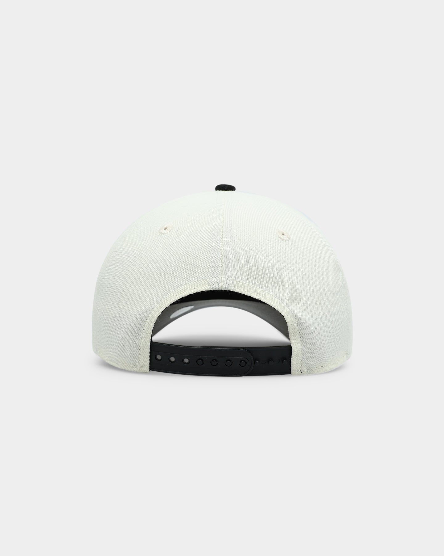 New Era New York Yankees 'White Gold' 9FORTY A-Frame Snapback Chrome/Black sold by Culture Kings product image thumbnail 2